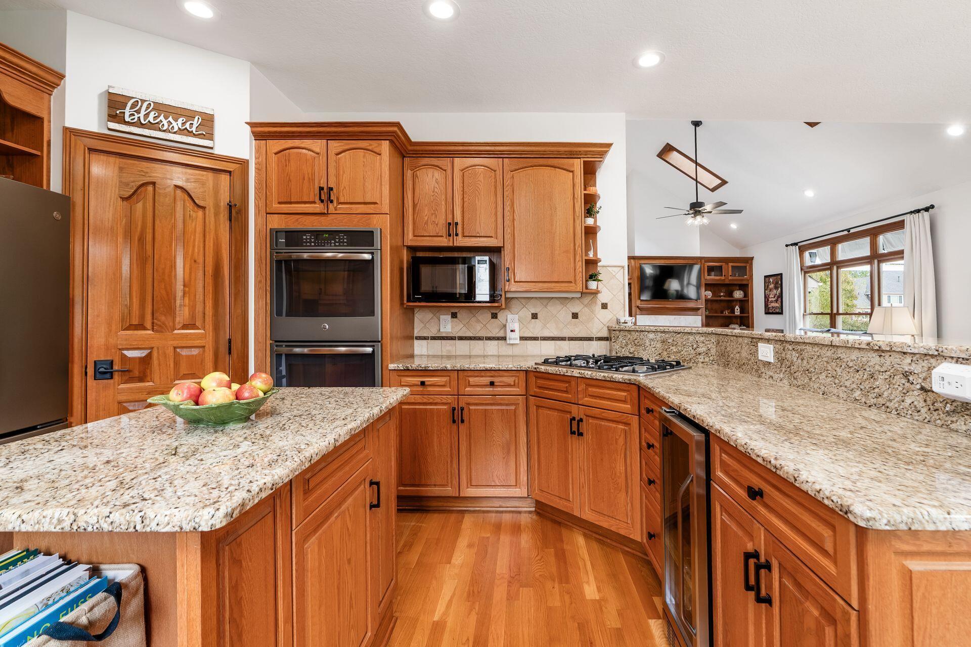 8512 Fallgold Lane Property Photo 20