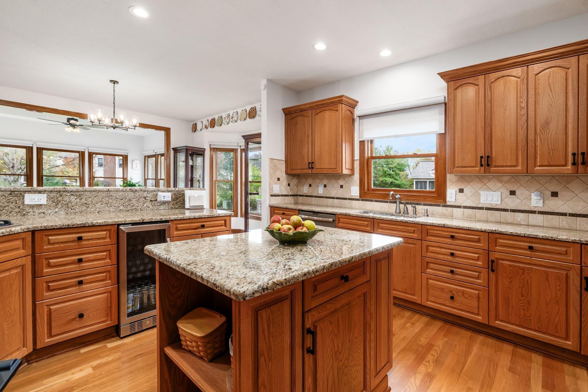 8512 Fallgold Lane Property Photo 21