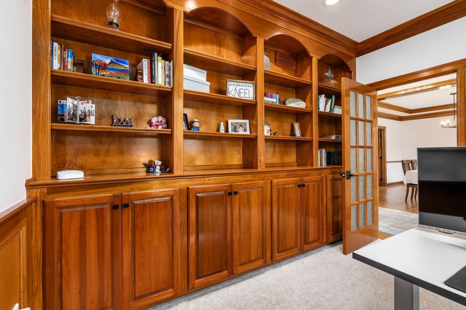 8512 Fallgold Lane Property Photo 26