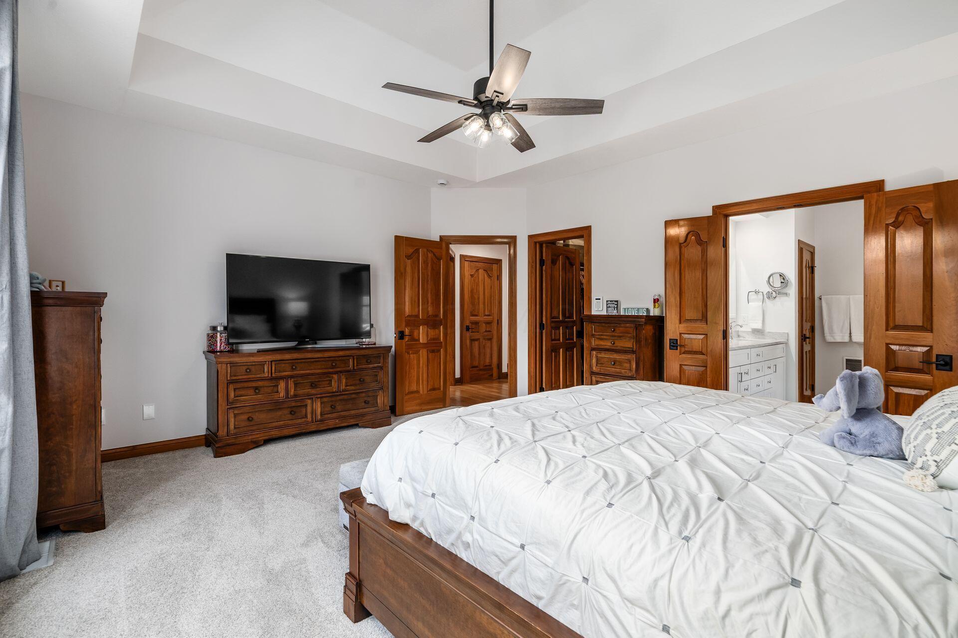 8512 Fallgold Lane Property Photo 29