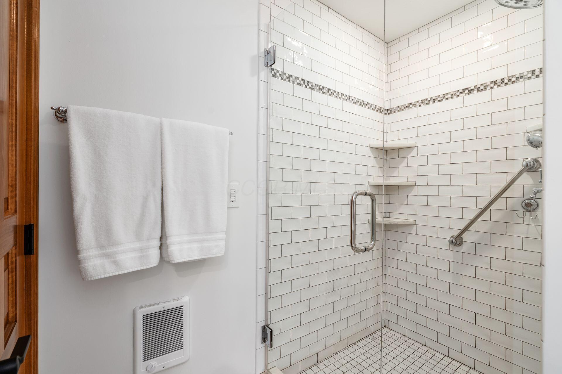 8512 Fallgold Lane Property Photo 32