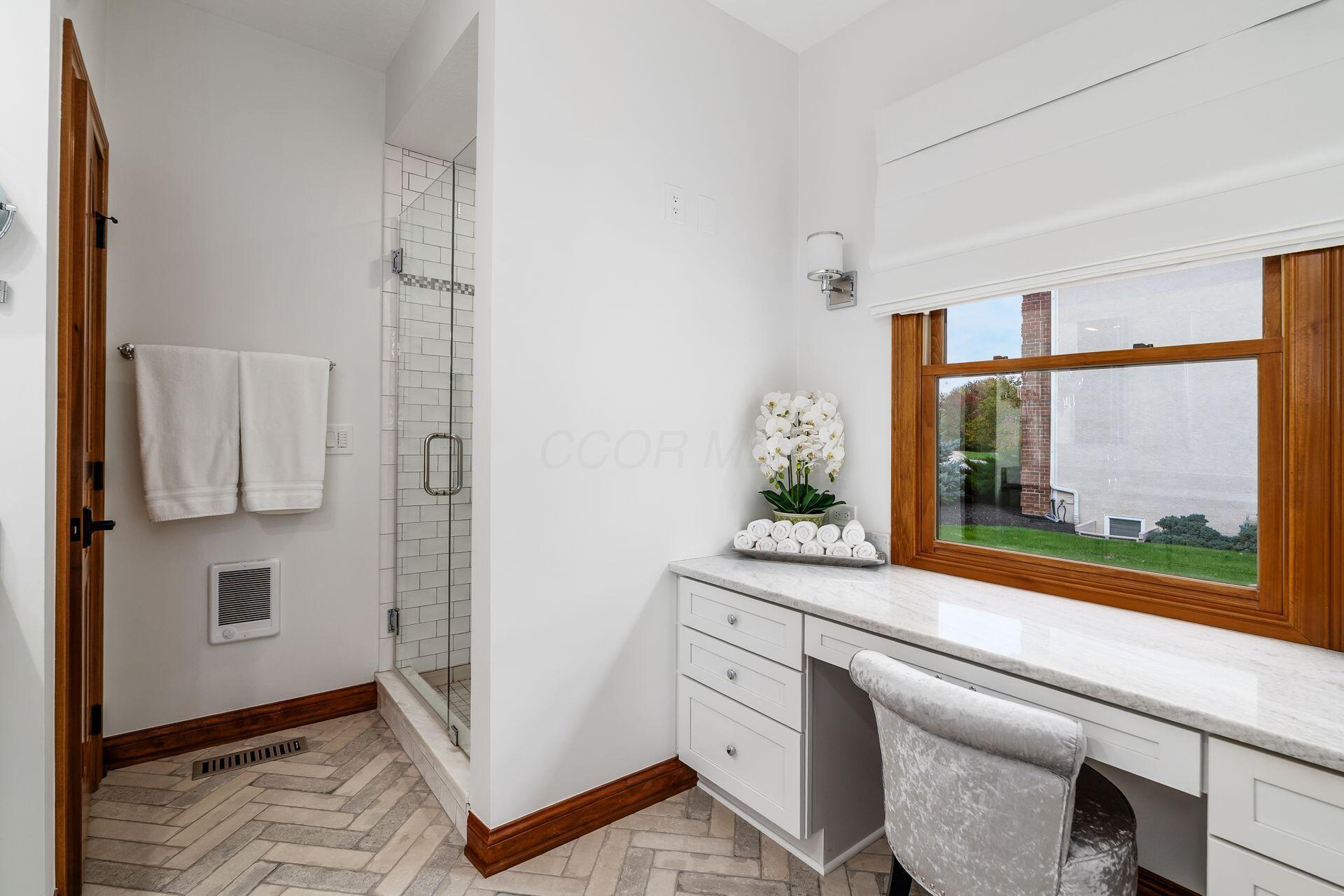 8512 Fallgold Lane Property Photo 33