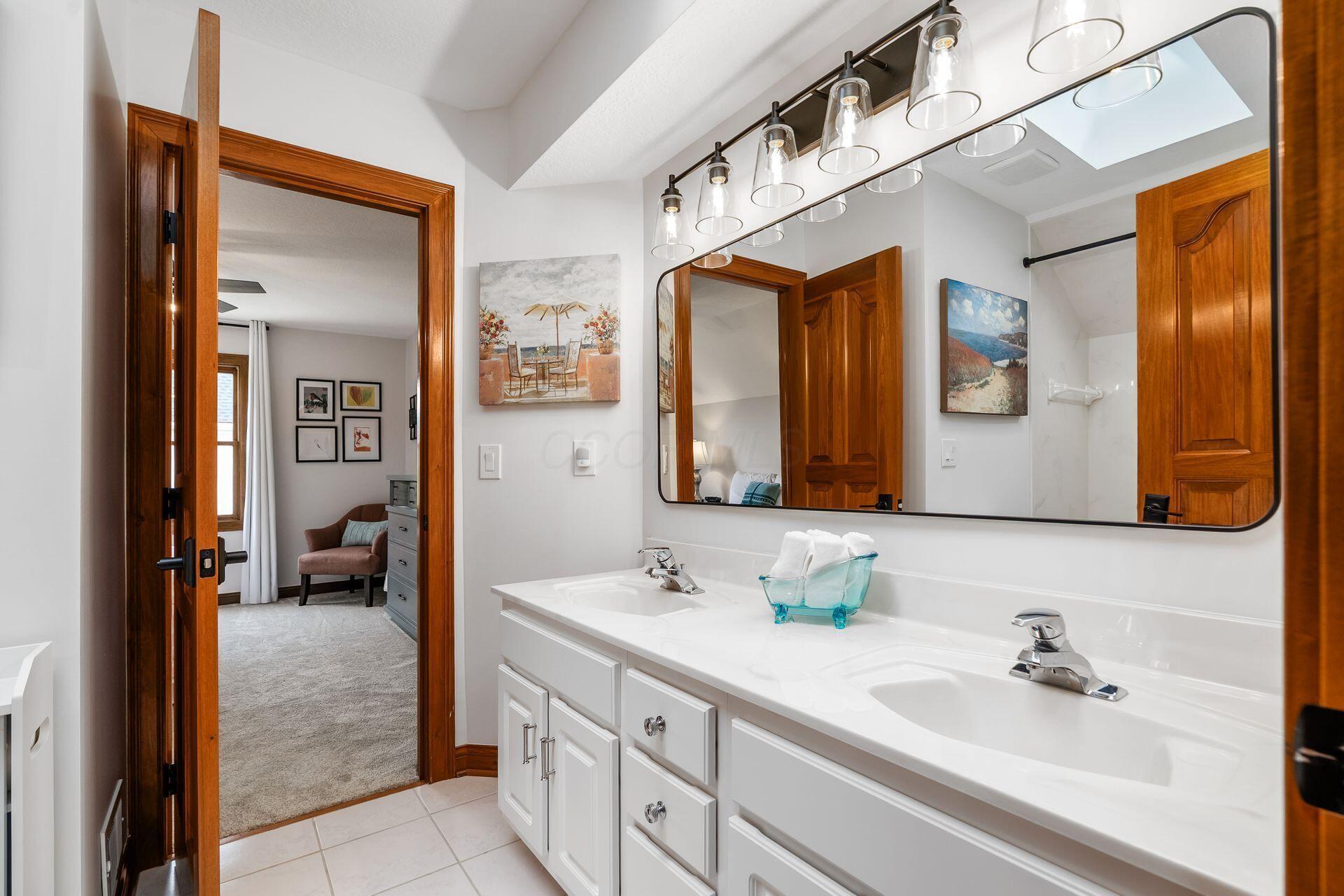 8512 Fallgold Lane Property Photo 44