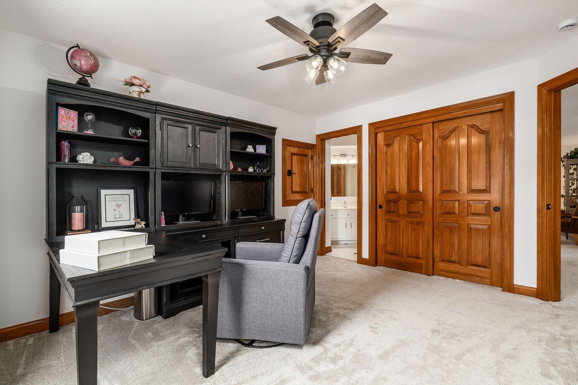 8512 Fallgold Lane Property Photo 49