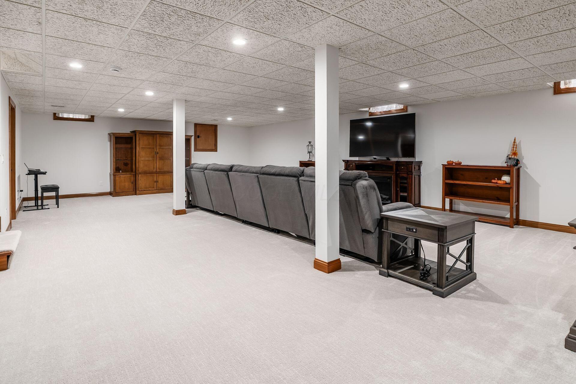 8512 Fallgold Lane Property Photo 53