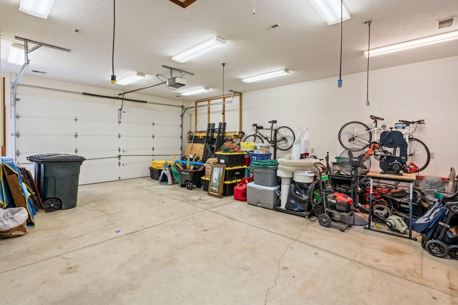 8512 Fallgold Lane Property Photo 58