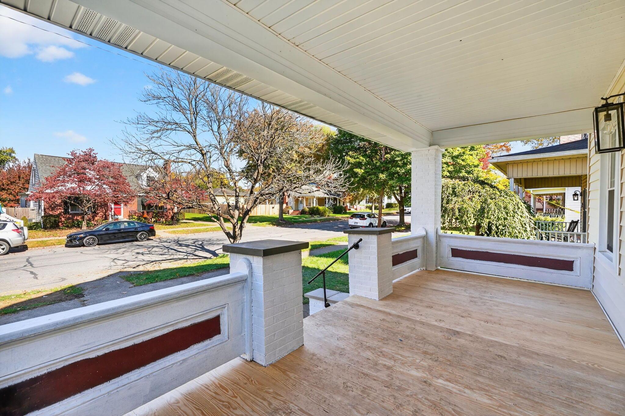 620 E 5th Avenue Property Photo 5