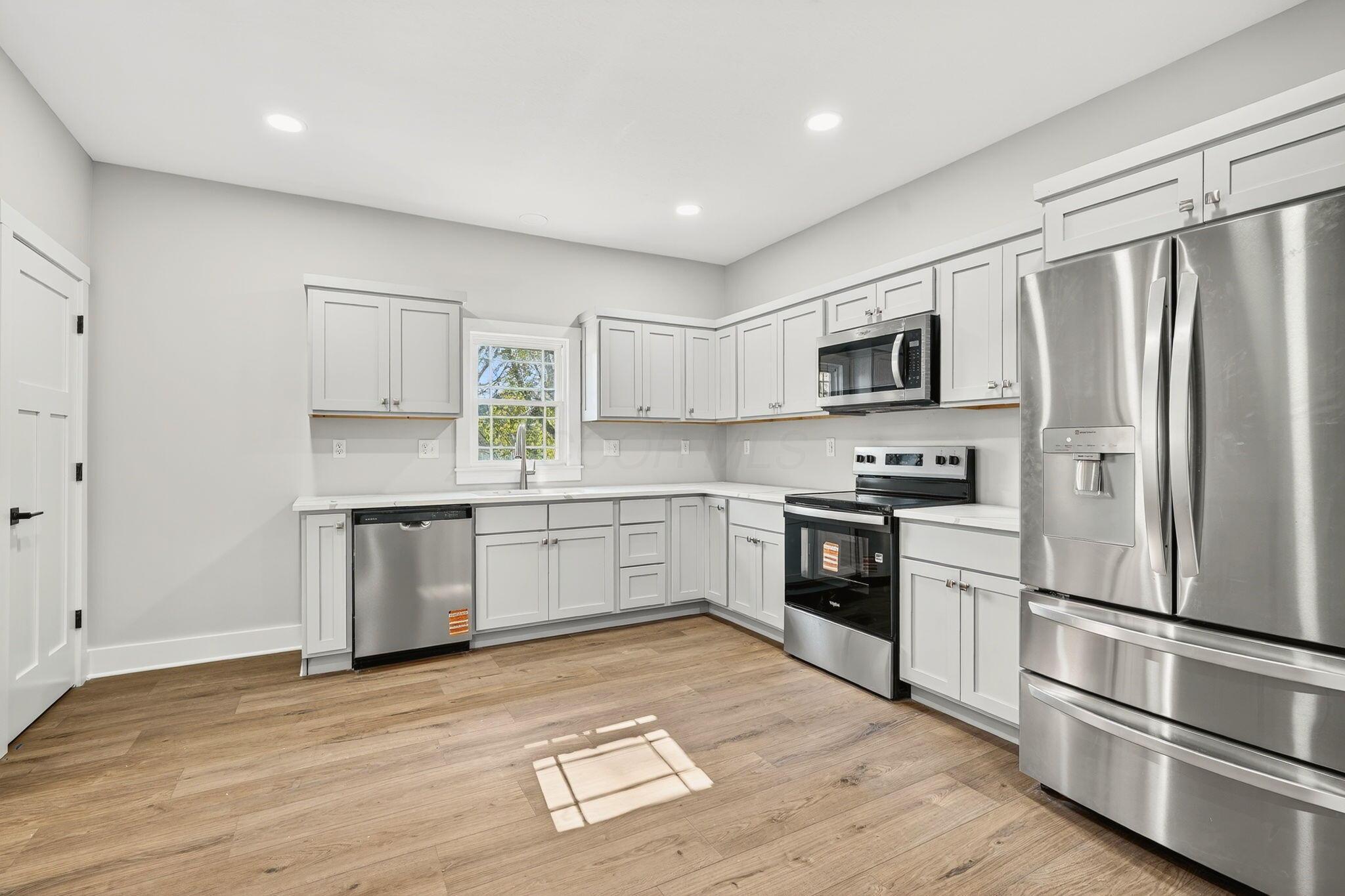 620 E 5th Avenue Property Photo 16