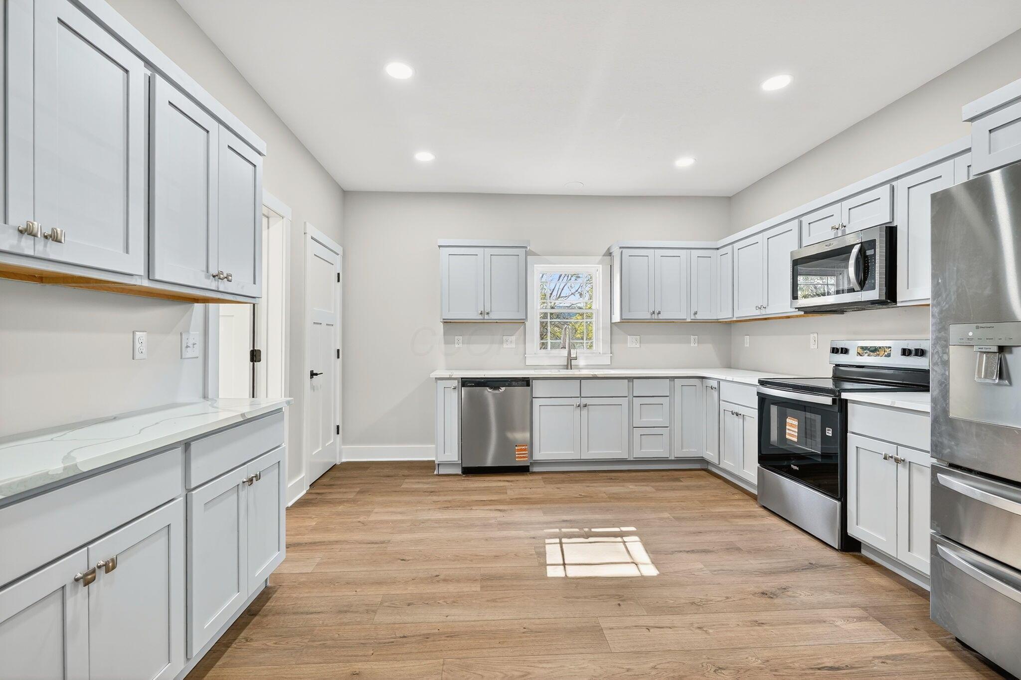 620 E 5th Avenue Property Photo 17