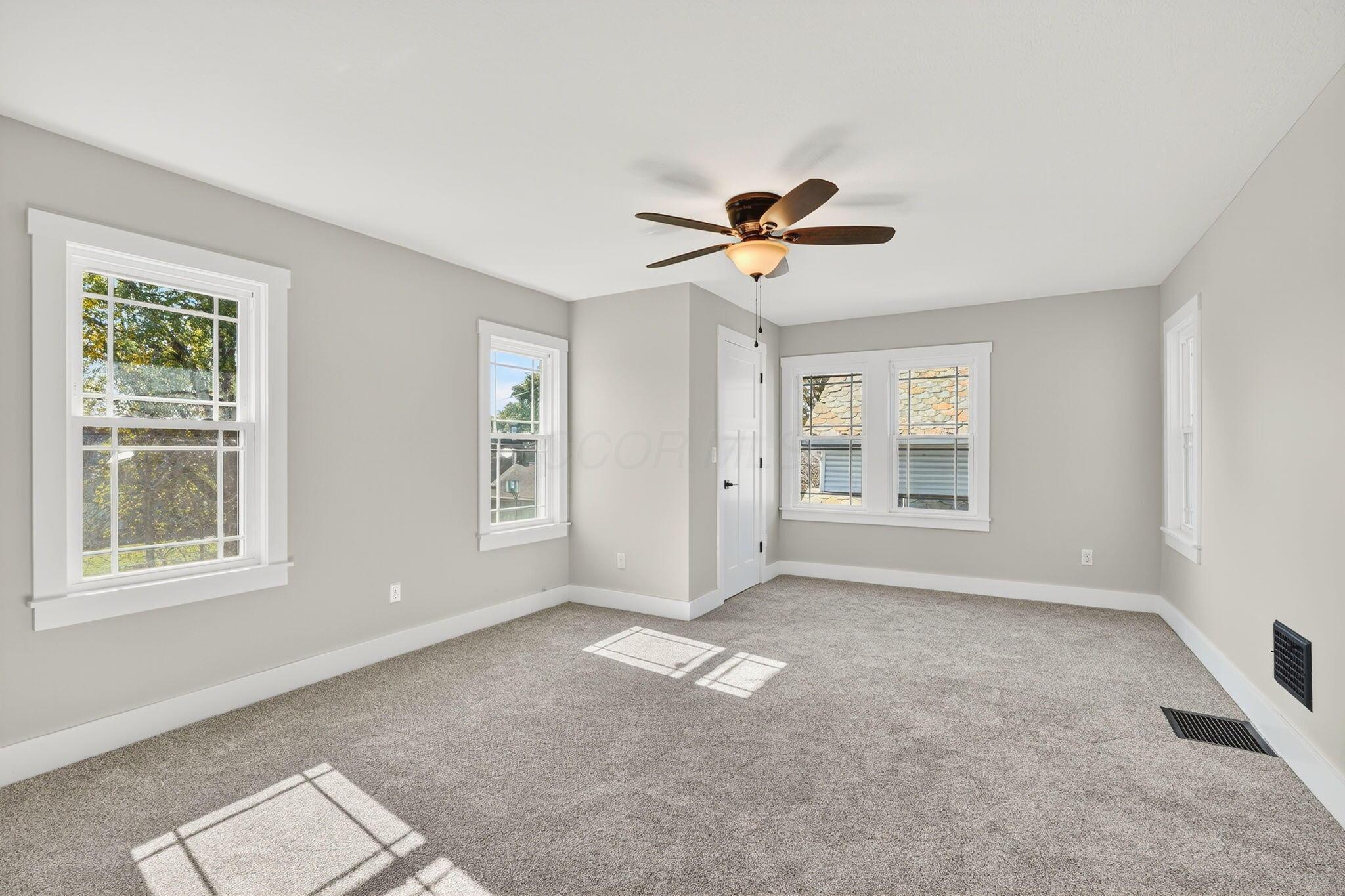 620 E 5th Avenue Property Photo 29