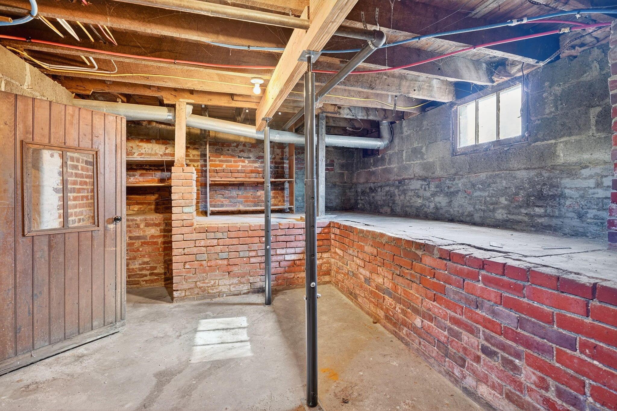 620 E 5th Avenue Property Photo 47