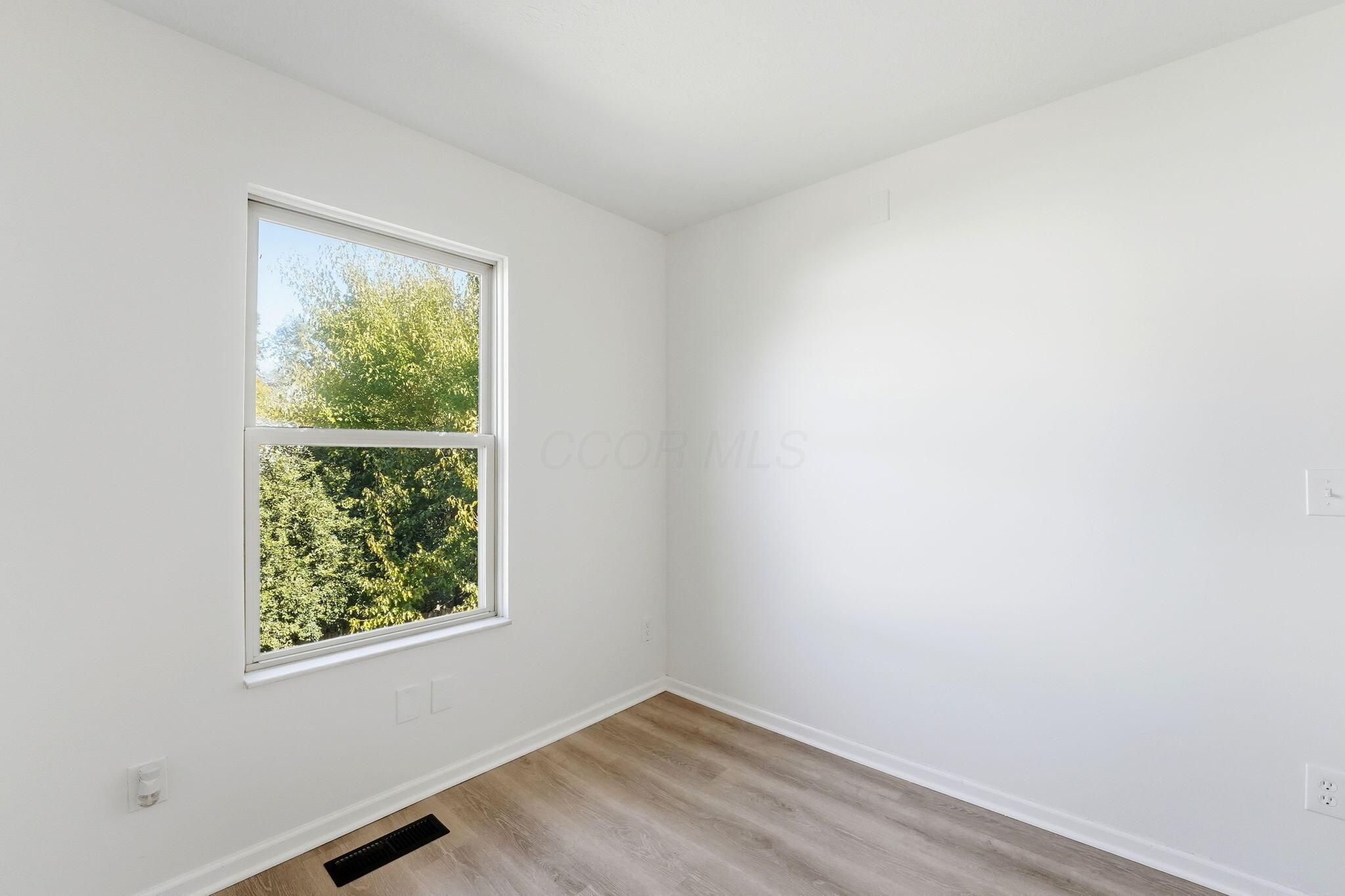 6778 Warriner Way Property Photo 40