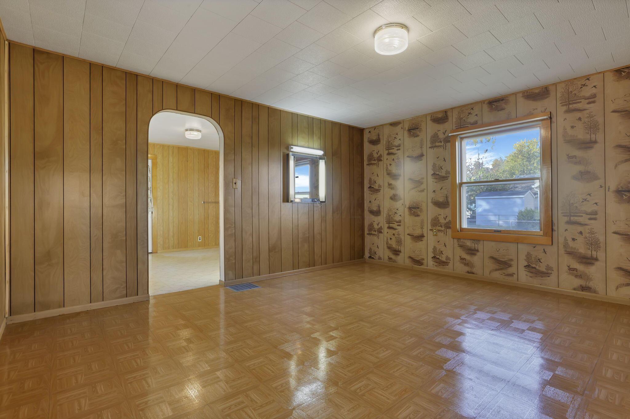 989 Davids Street Property Photo 12