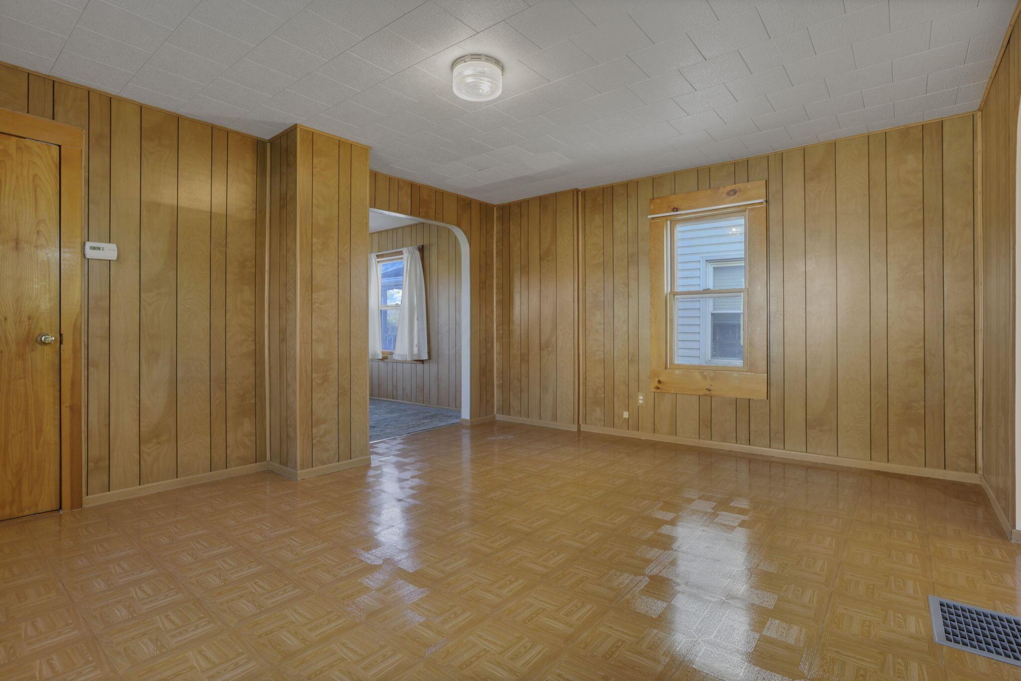 989 Davids Street Property Photo 13