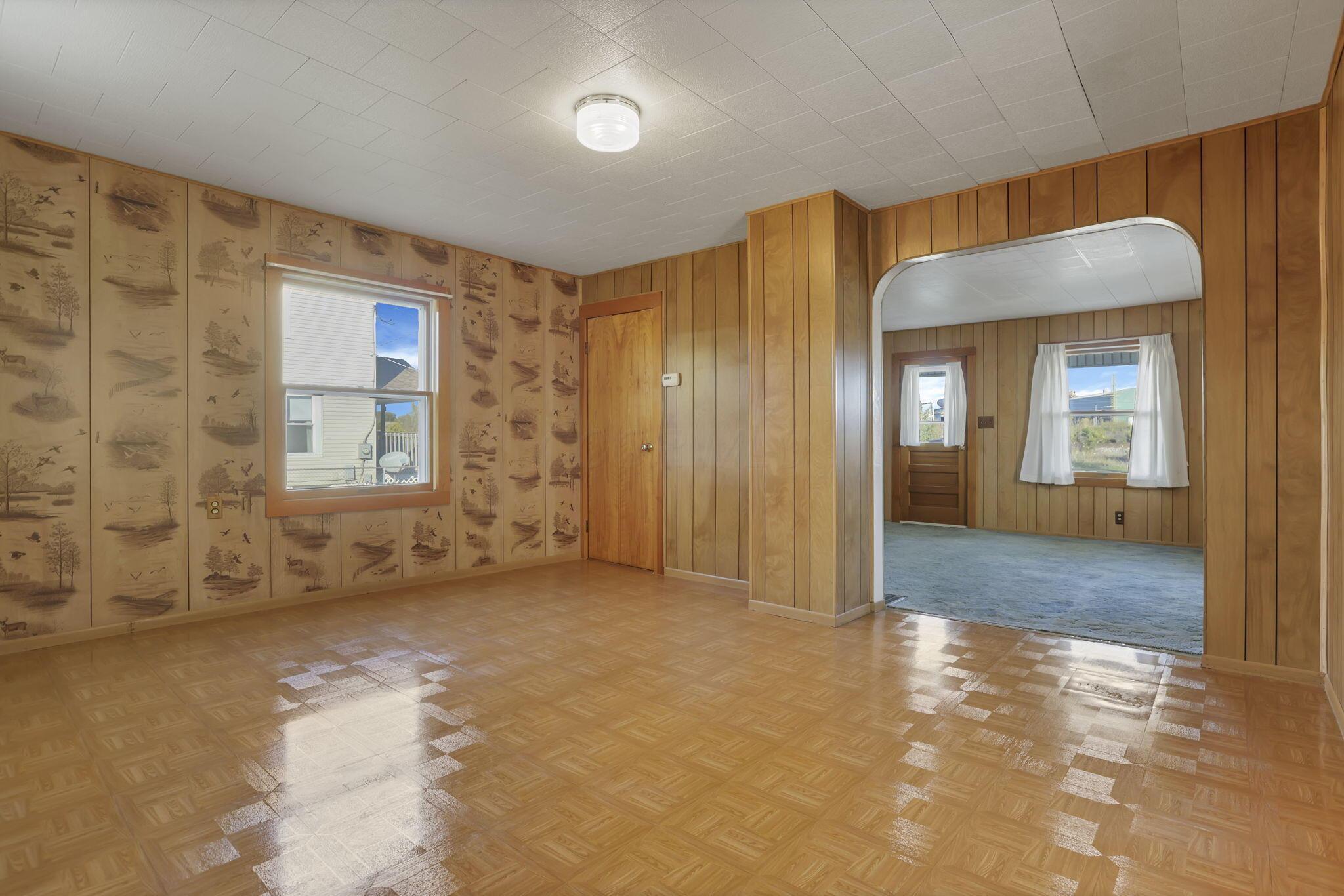 989 Davids Street Property Photo 14