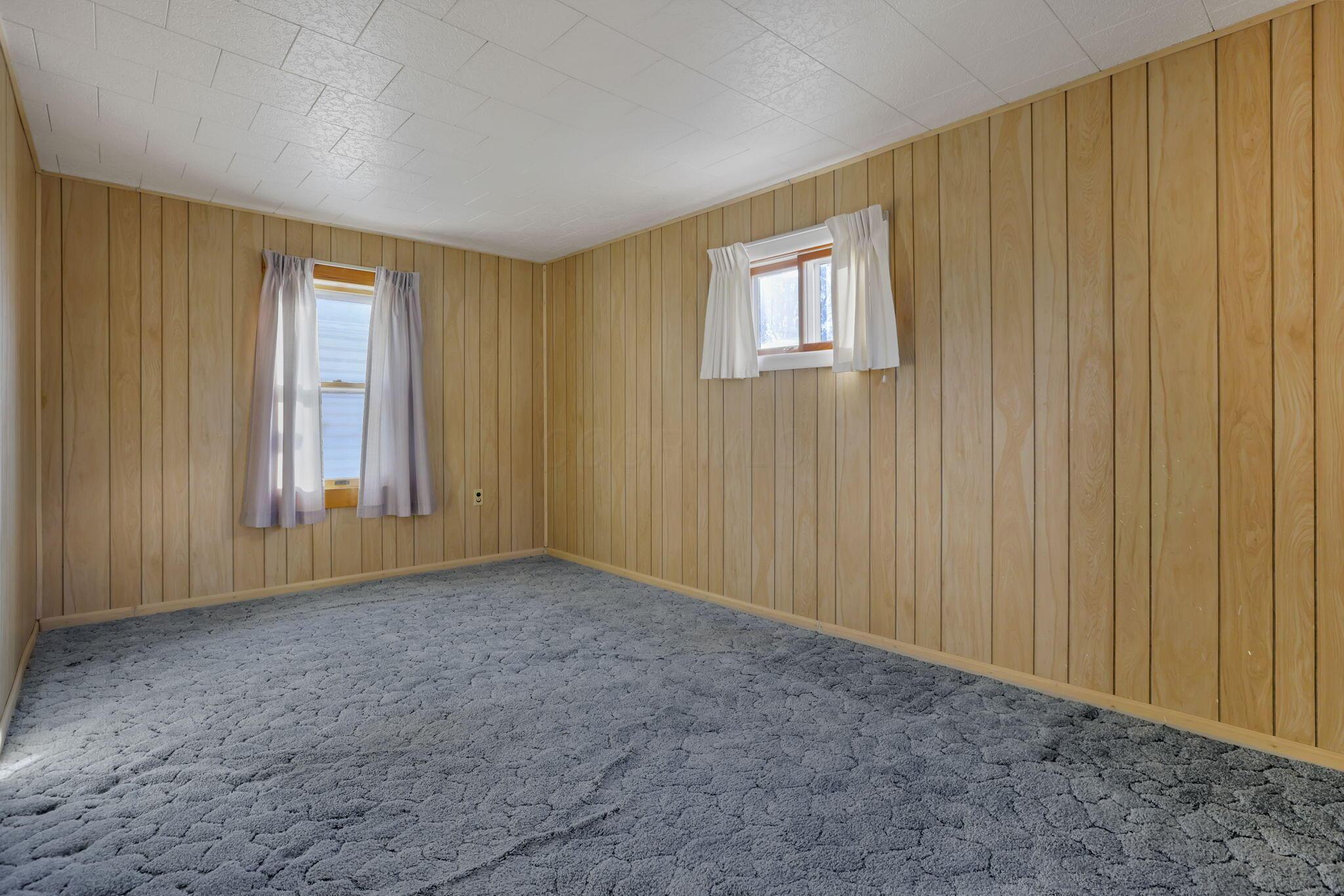 989 Davids Street Property Photo 23