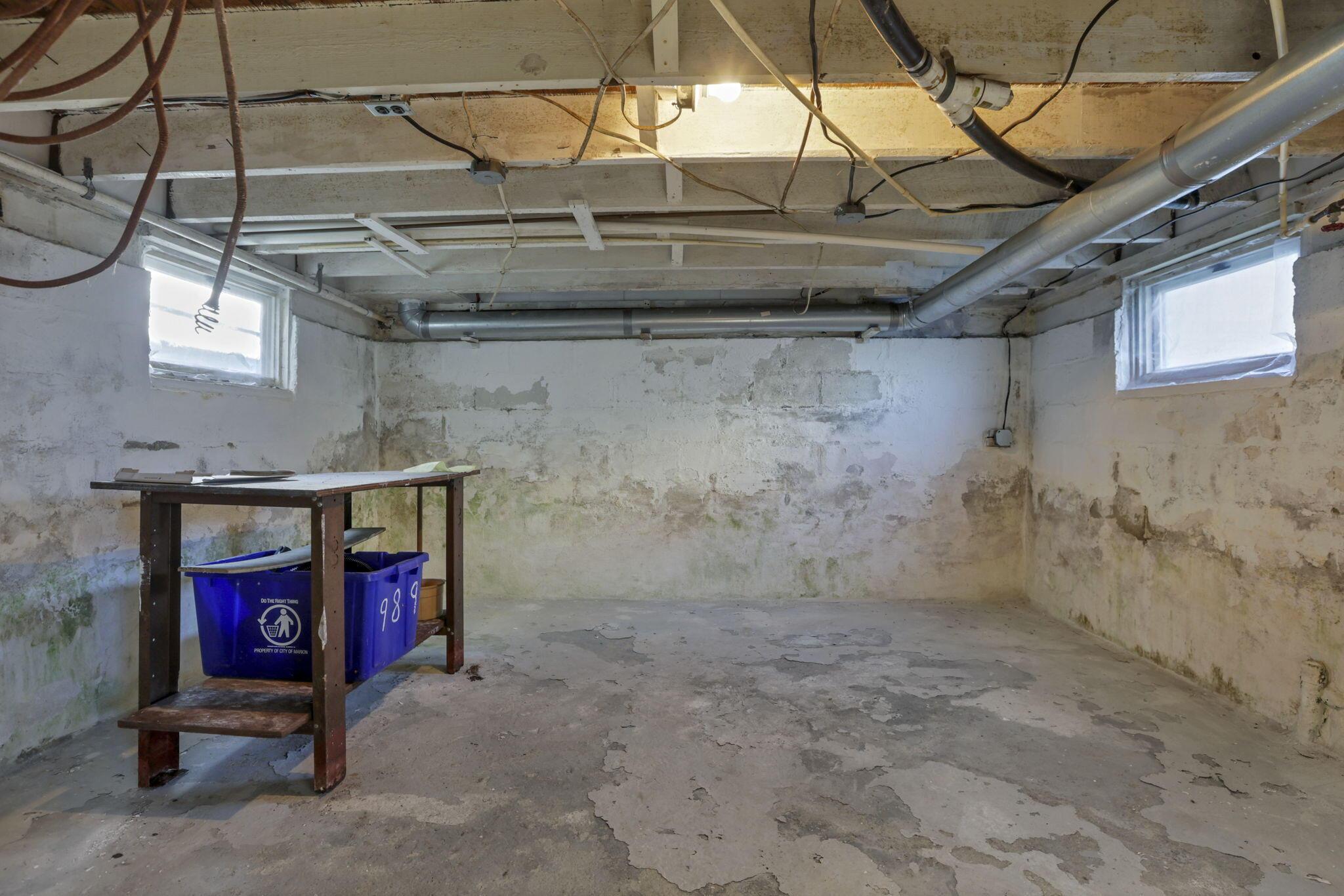 989 Davids Street Property Photo 26