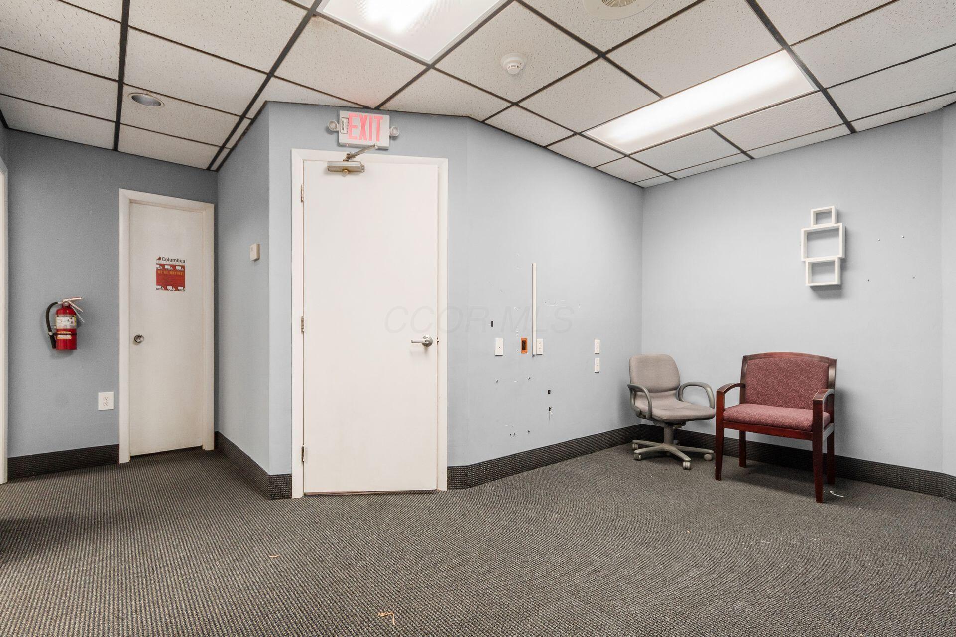 5180 E Main Street, Suite E2 Property Photo 3