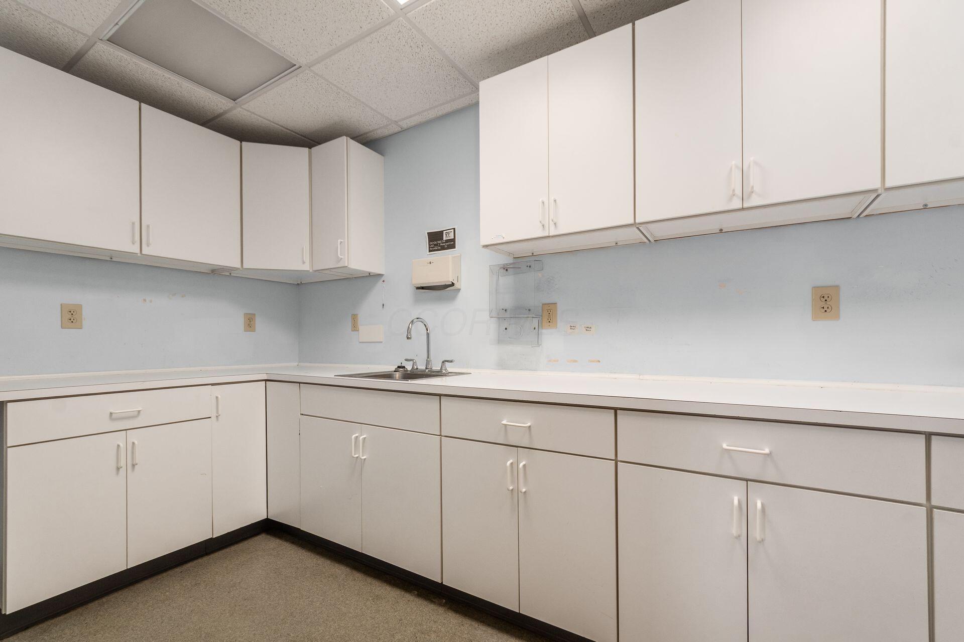 5180 E Main Street, Suite E2 Property Photo 5