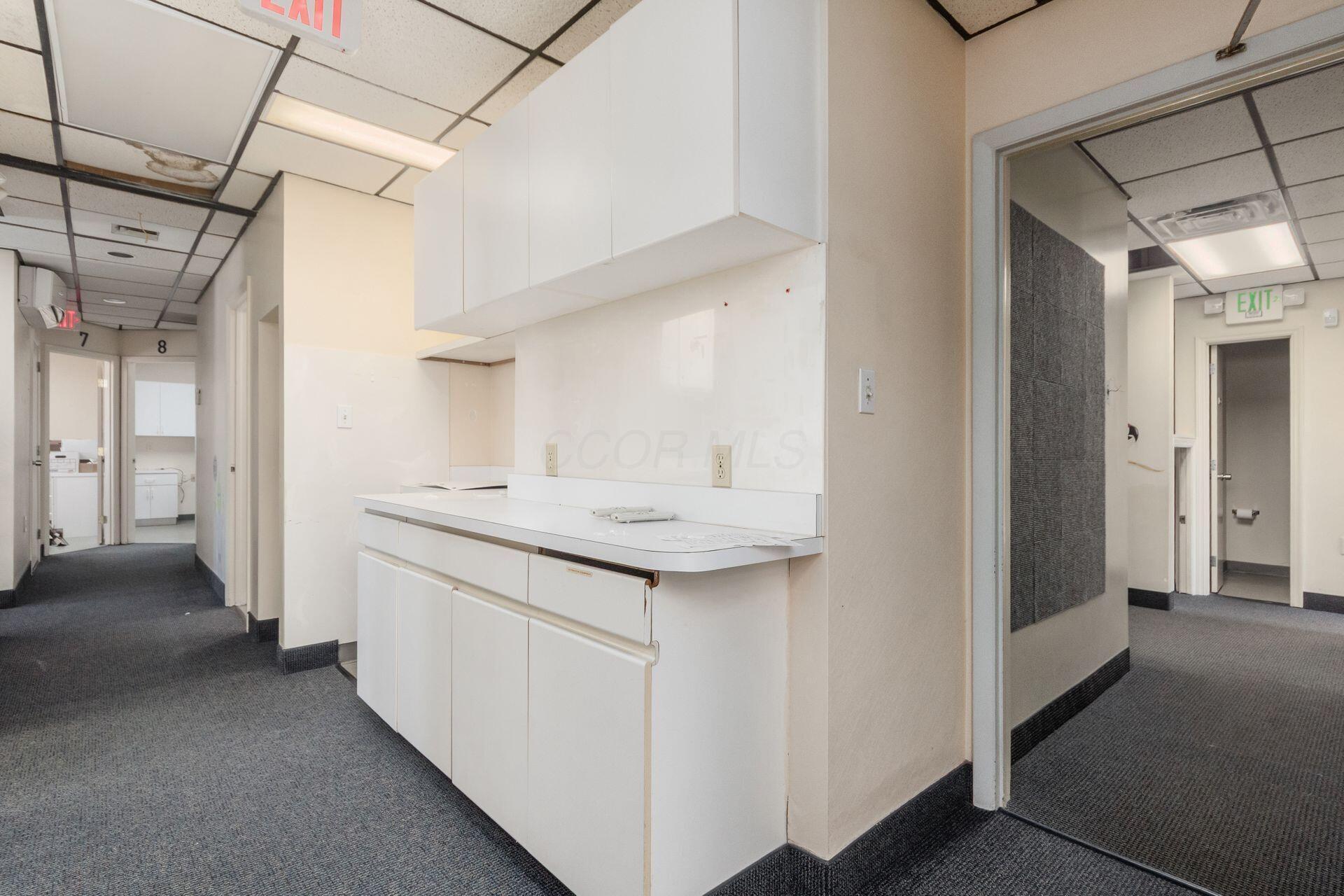 5180 E Main Street, Suite E2 Property Photo 9