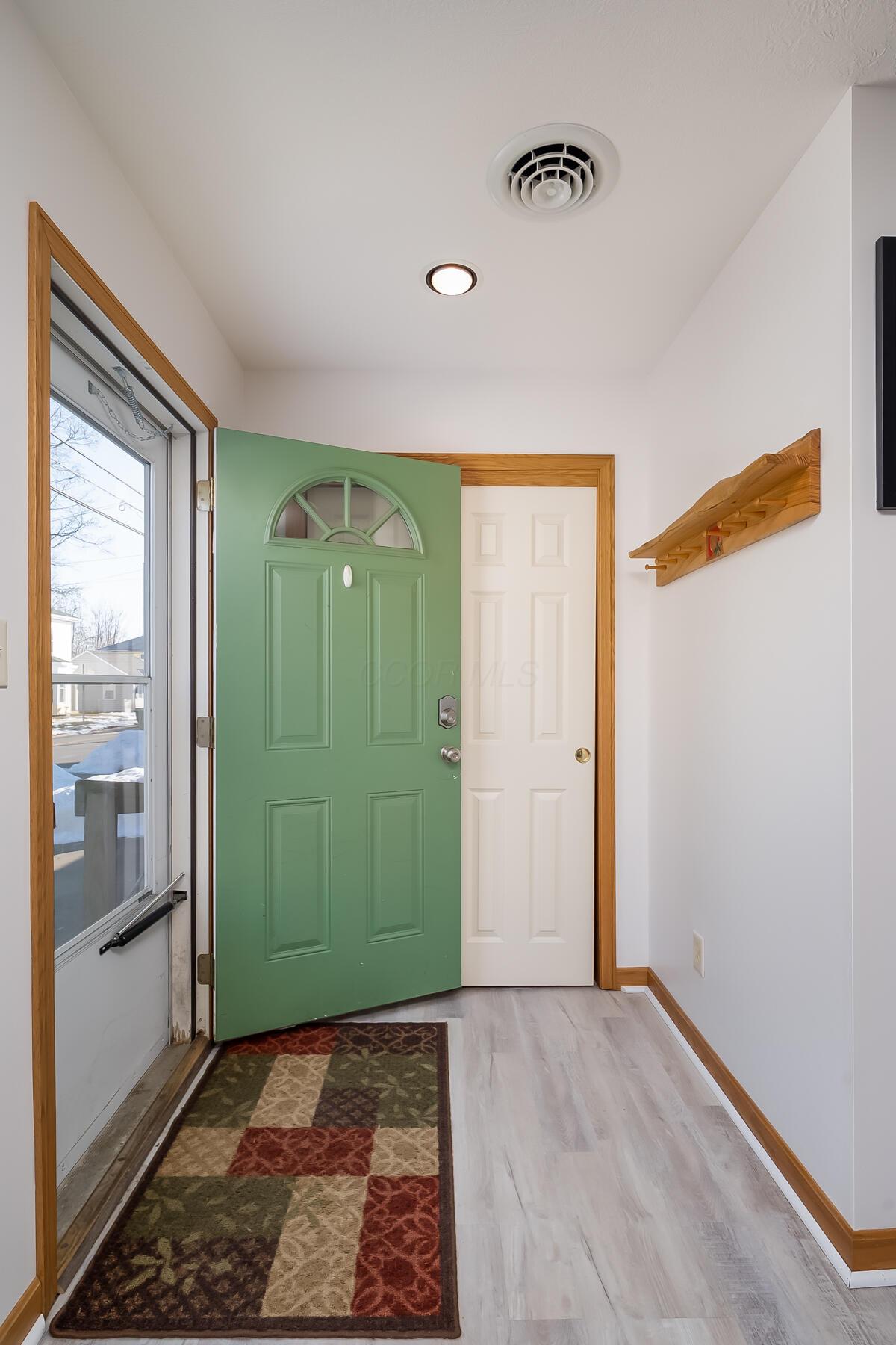 203 W Third Street Property Photo 8