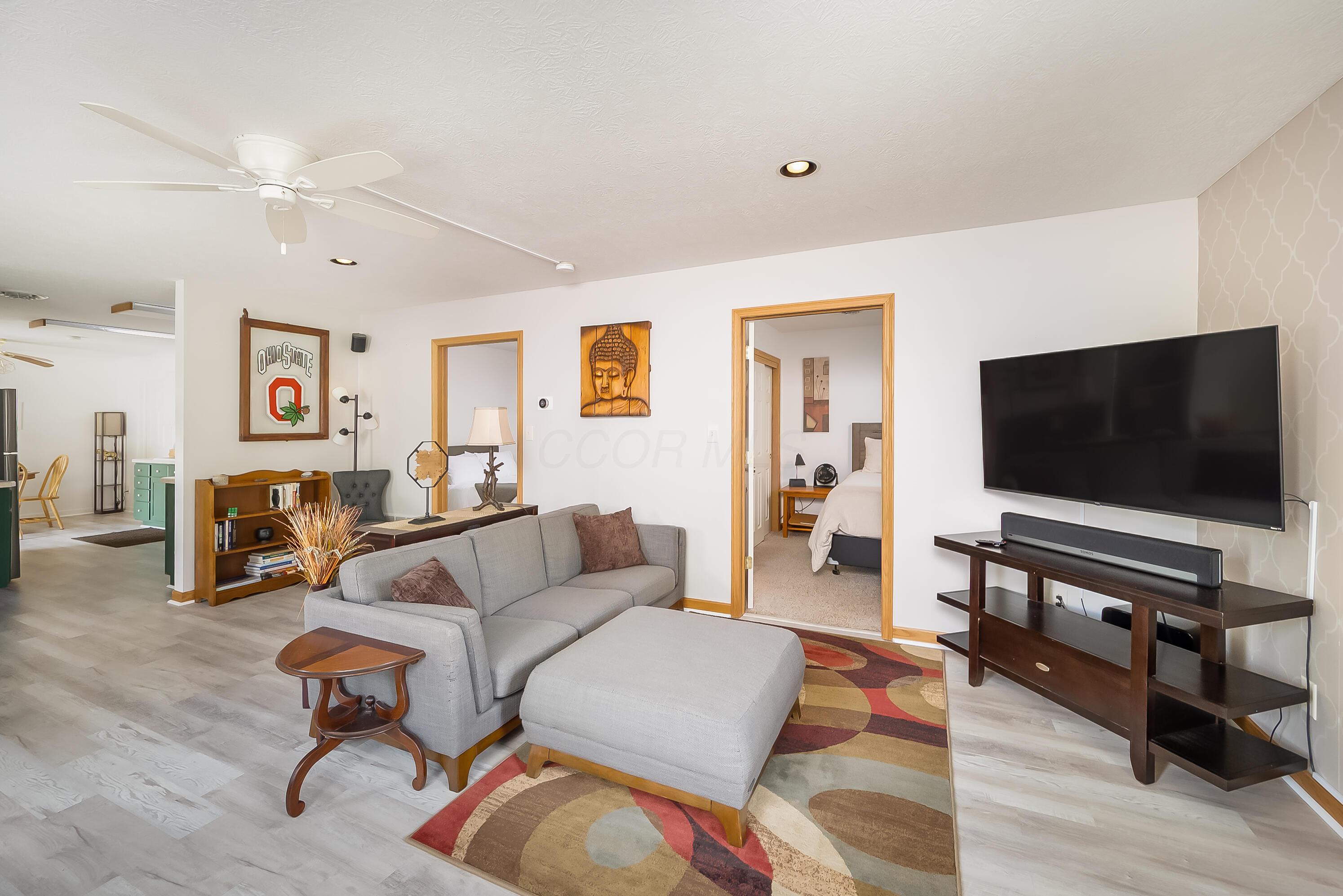 203 W Third Street Property Photo 10