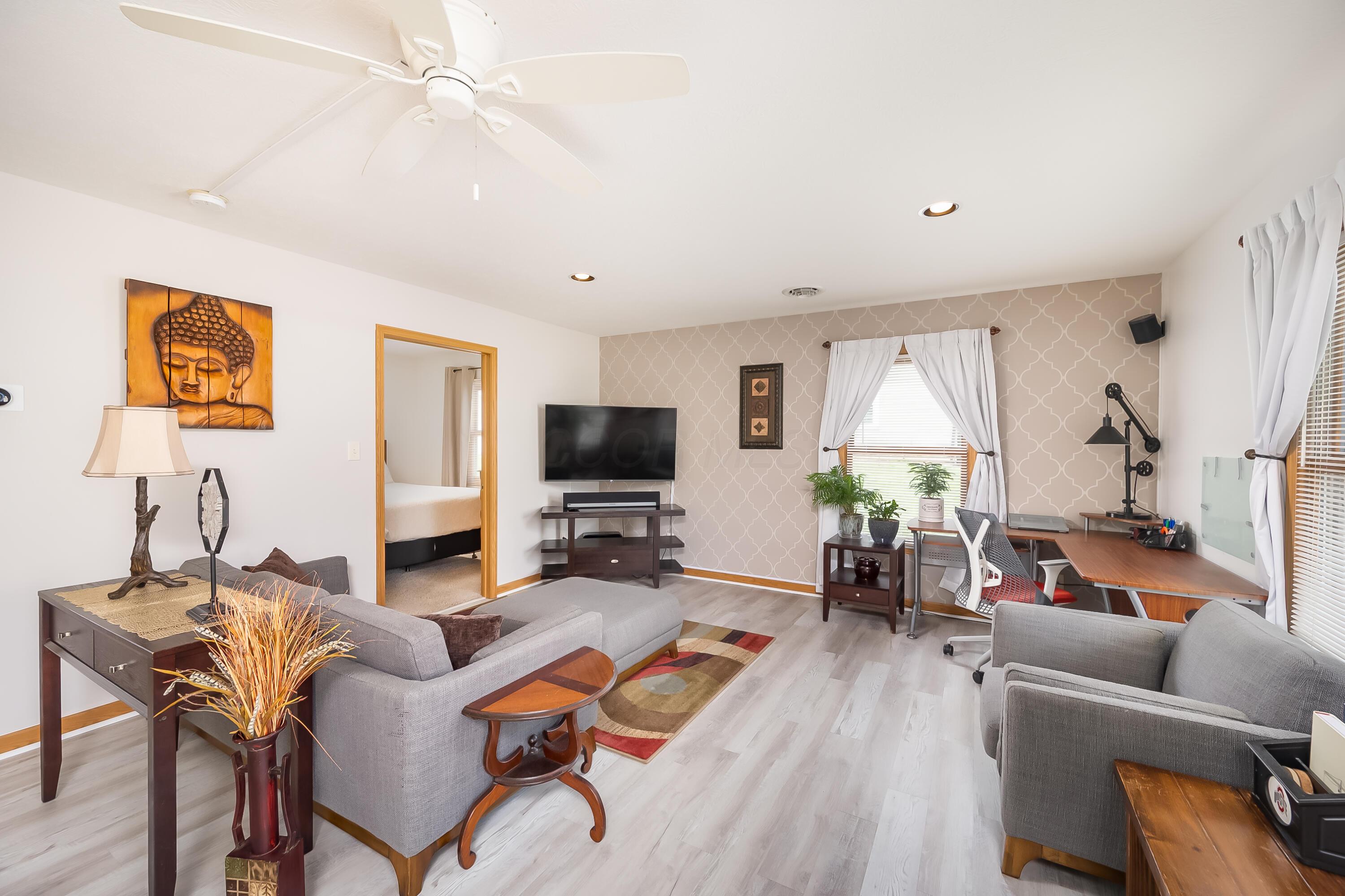 203 W Third Street Property Photo 13