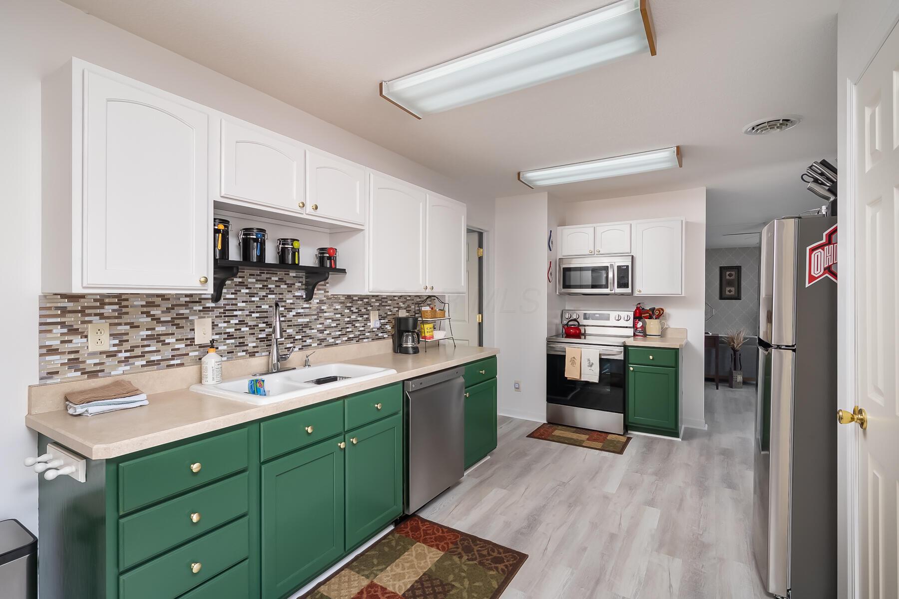 203 W Third Street Property Photo 27