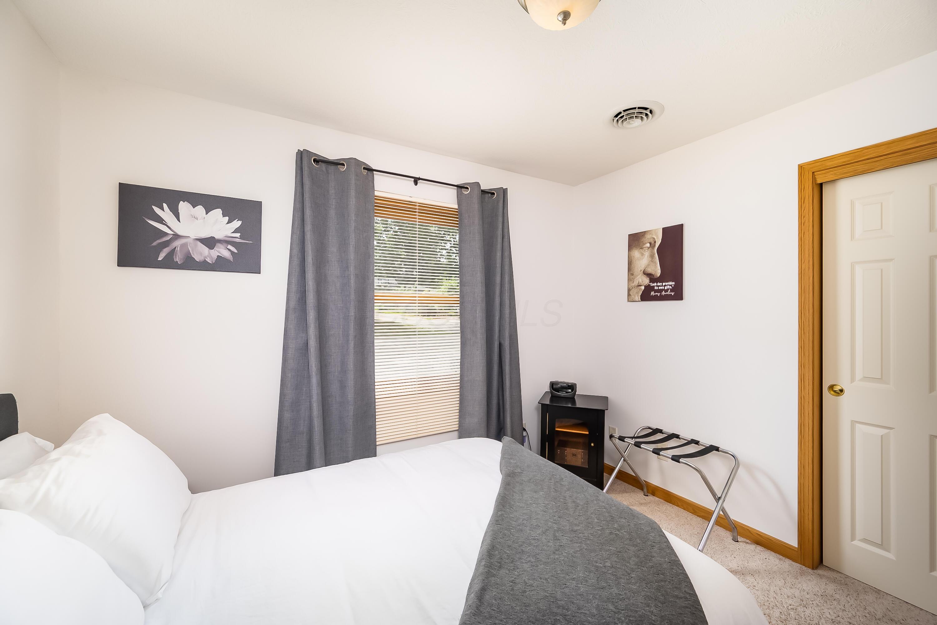 203 W Third Street Property Photo 38