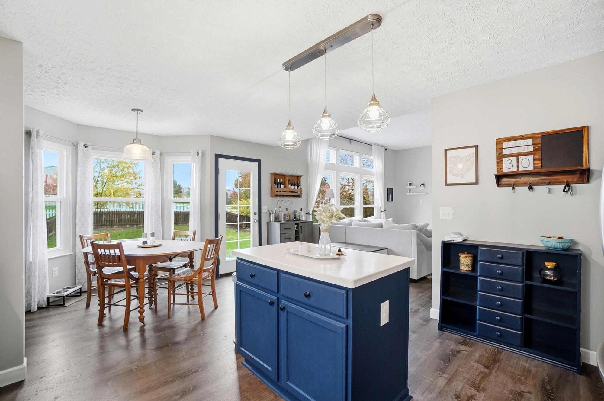 82 Lantern Chase Drive Property Photo 8