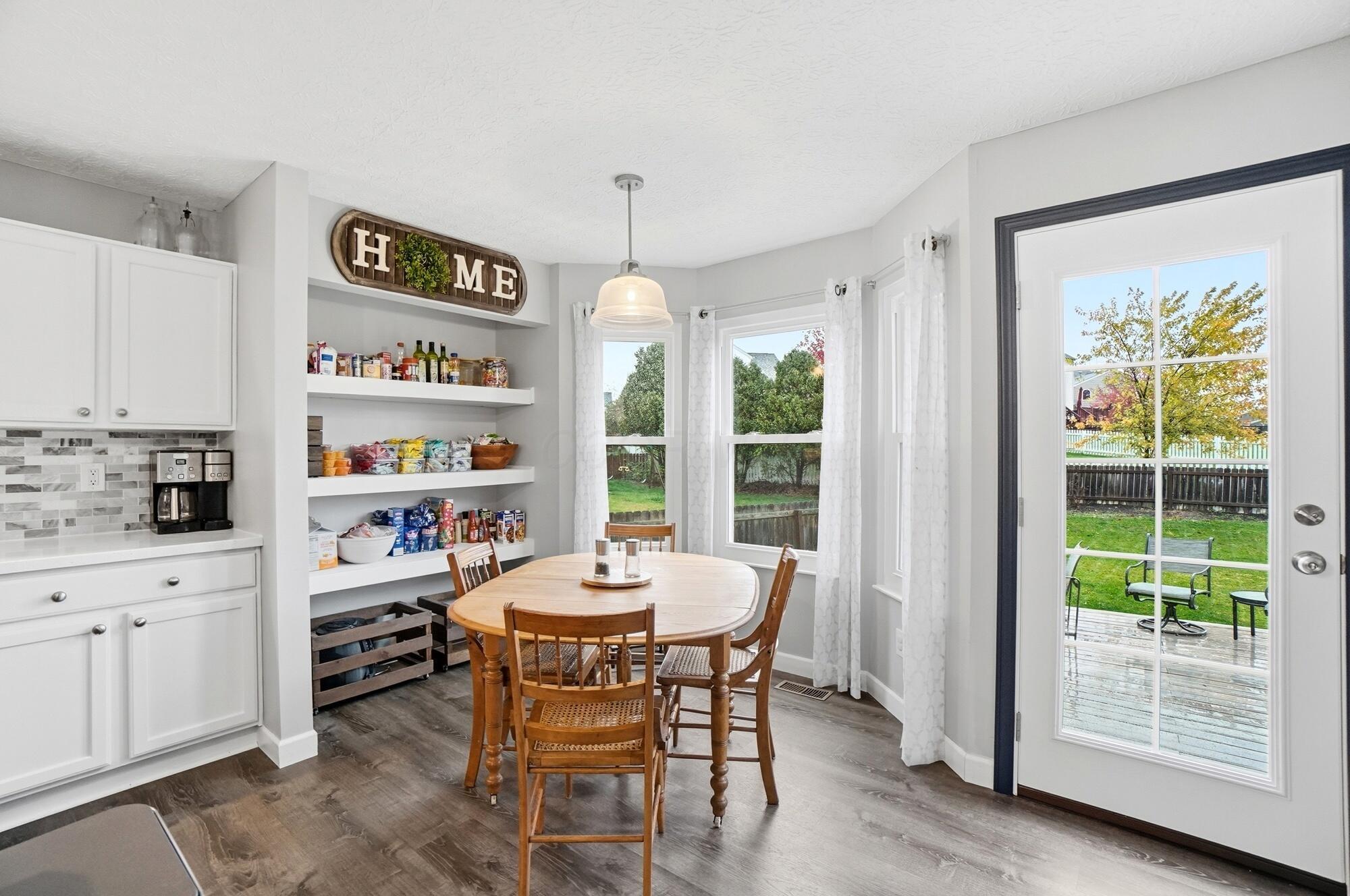 82 Lantern Chase Drive Property Photo 11