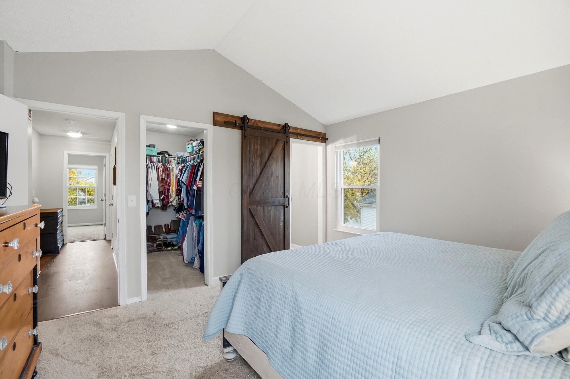 82 Lantern Chase Drive Property Photo 15