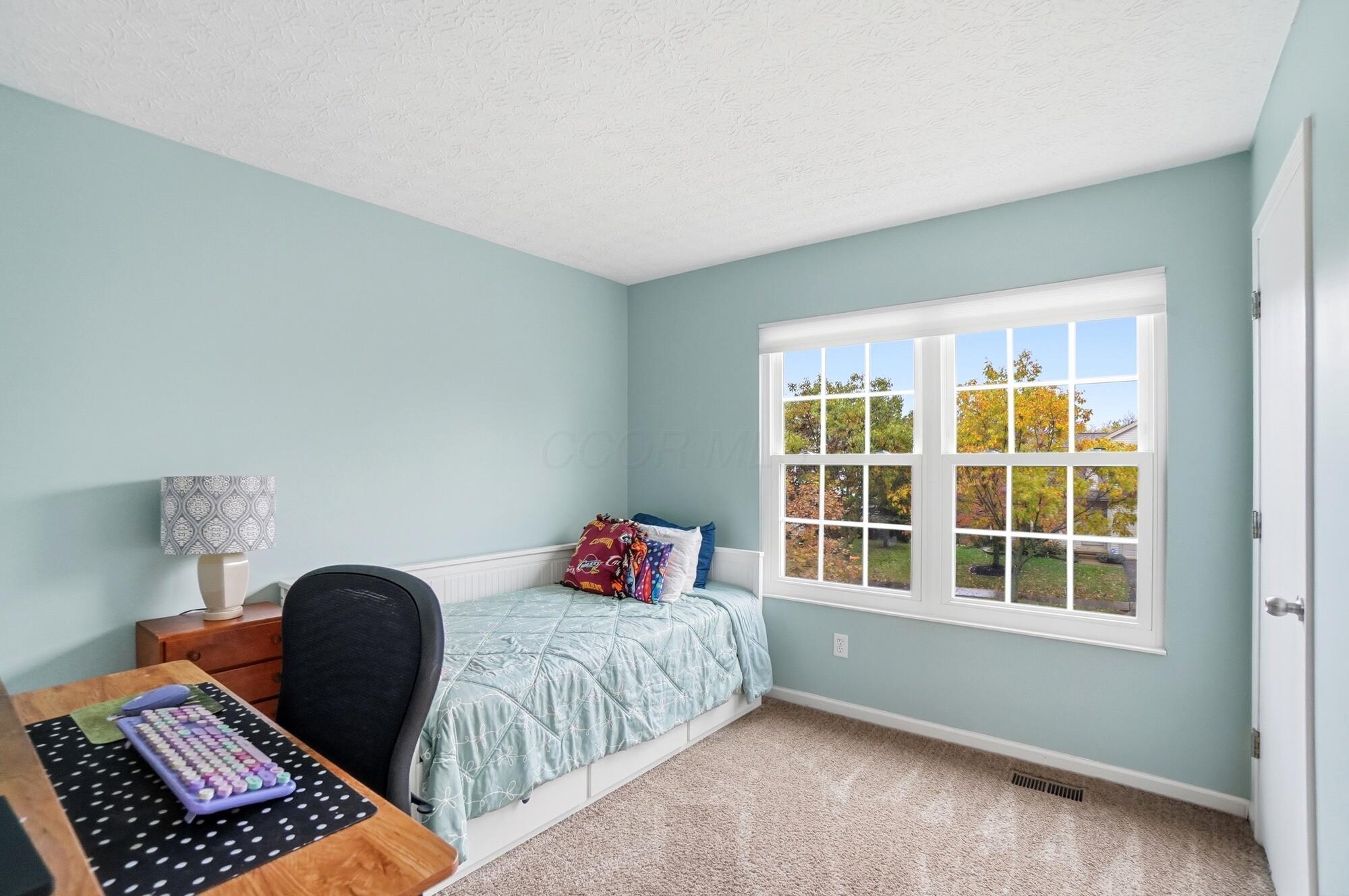 82 Lantern Chase Drive Property Photo 22