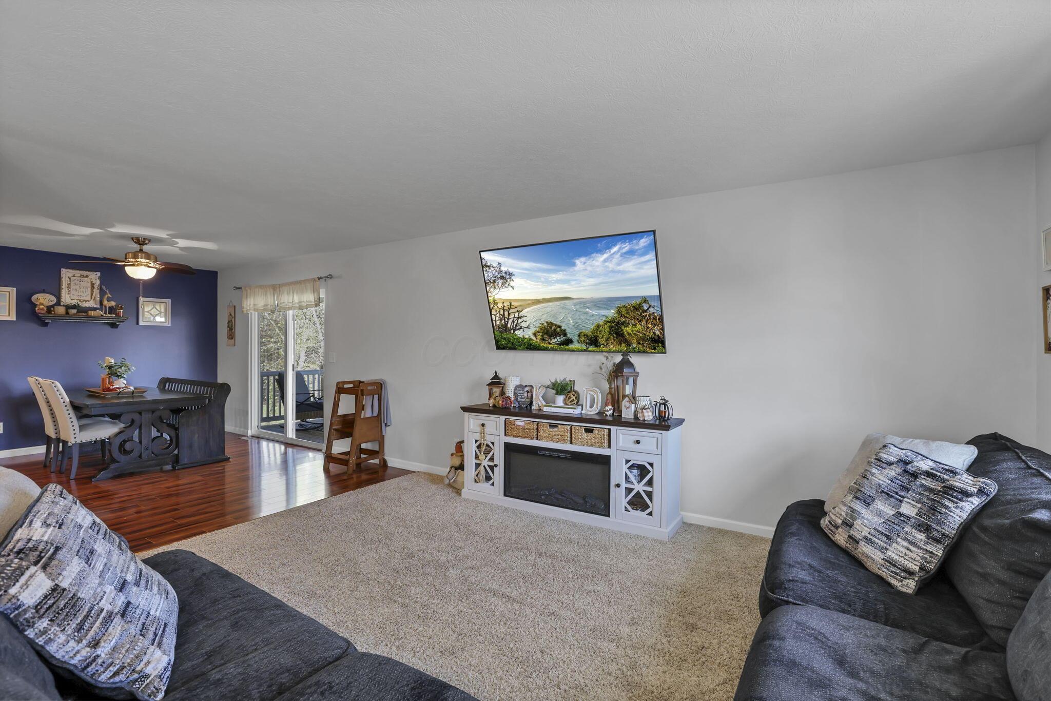 825 Edgehill Drive Property Photo 9