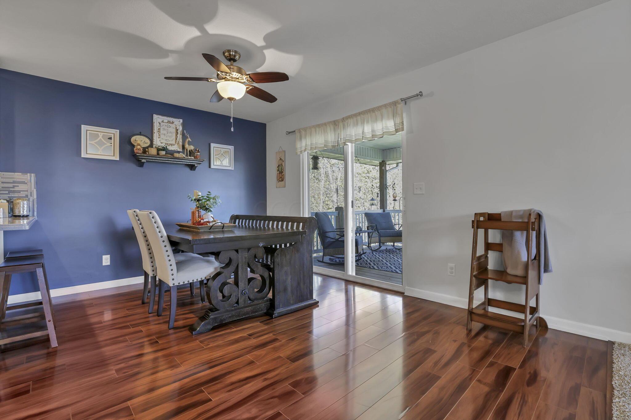 825 Edgehill Drive Property Photo 10