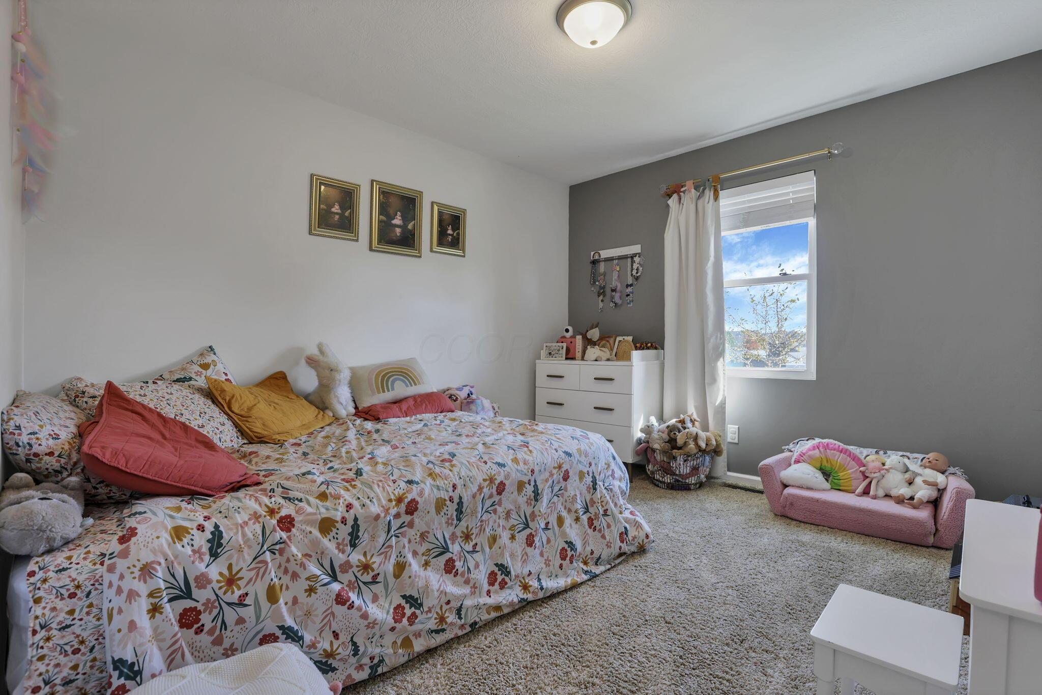 825 Edgehill Drive Property Photo 19