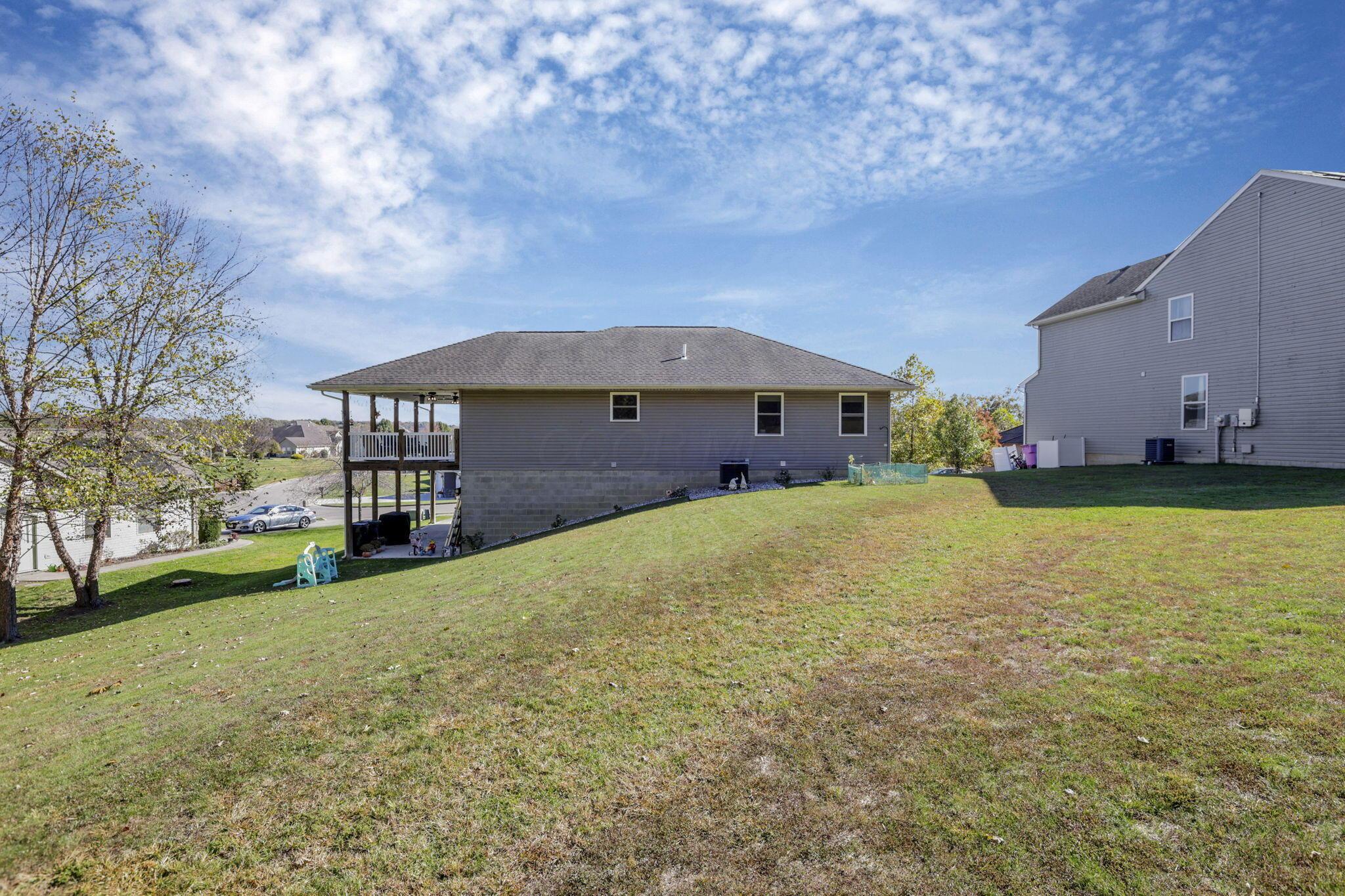 825 Edgehill Drive Property Photo 35