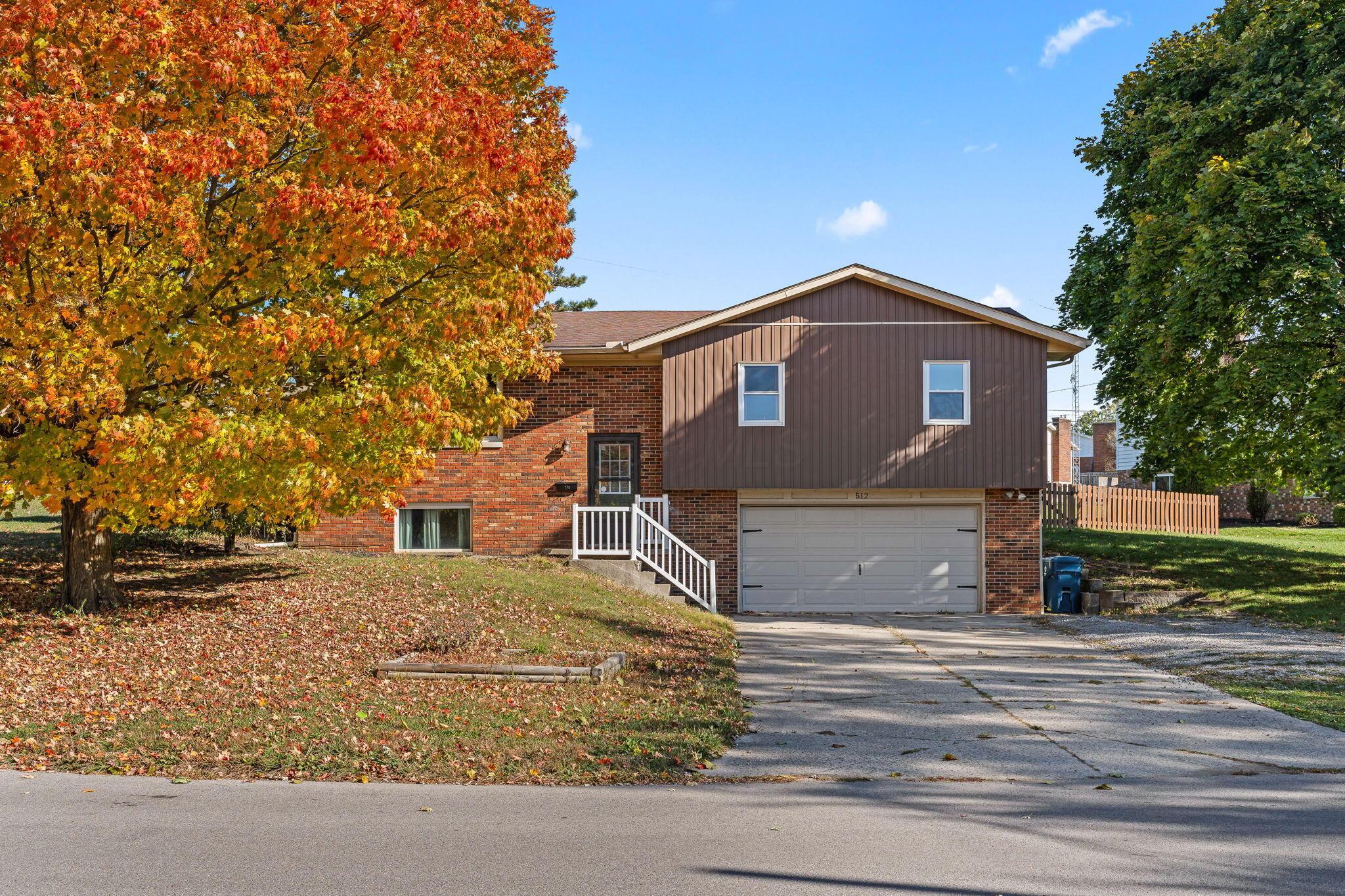 512 Hilltop Drive Property Photo 1