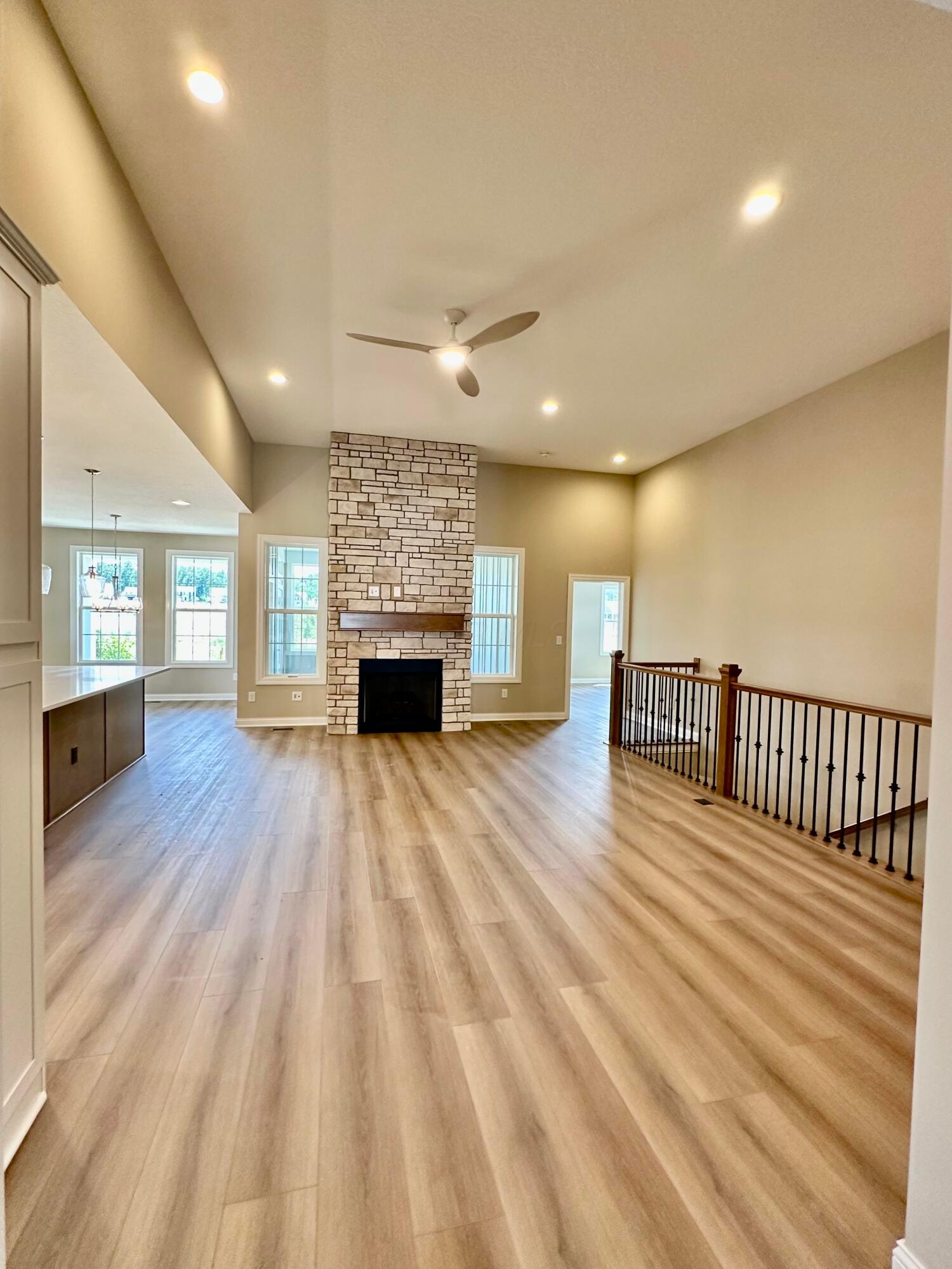 8994 Coe Drive Property Photo 12