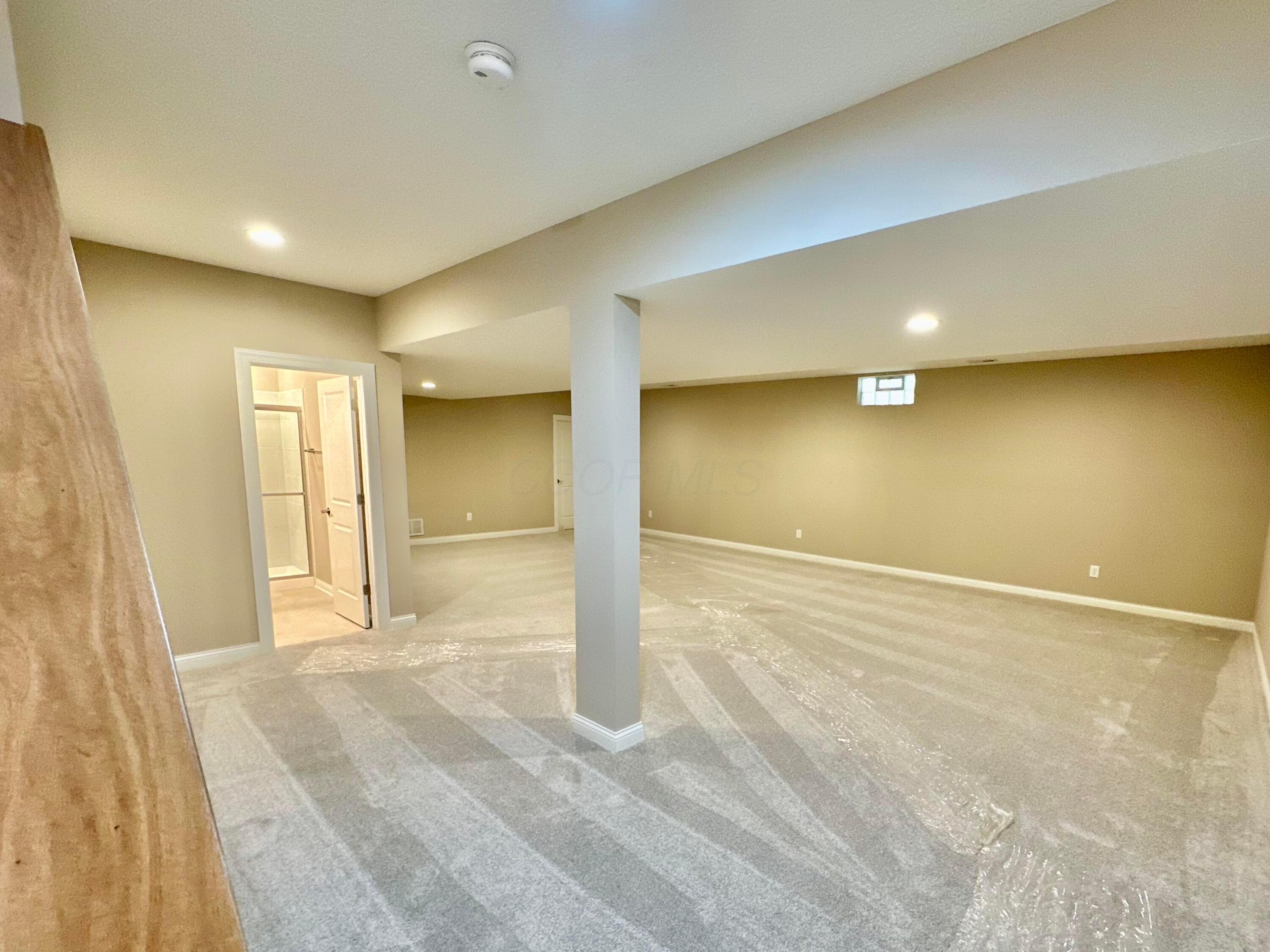 8994 Coe Drive Property Photo 13