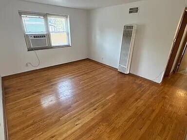 2636 Indianola Avenue, C Property Photo 3