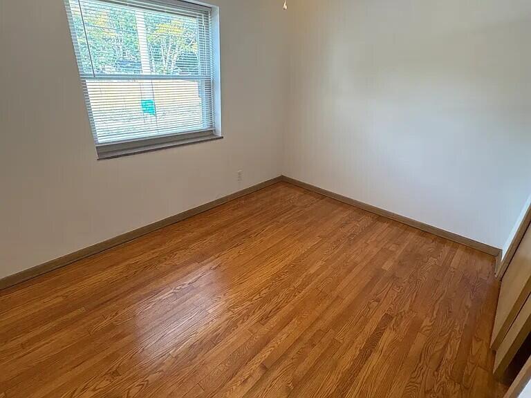 2636 Indianola Avenue, C Property Photo 4