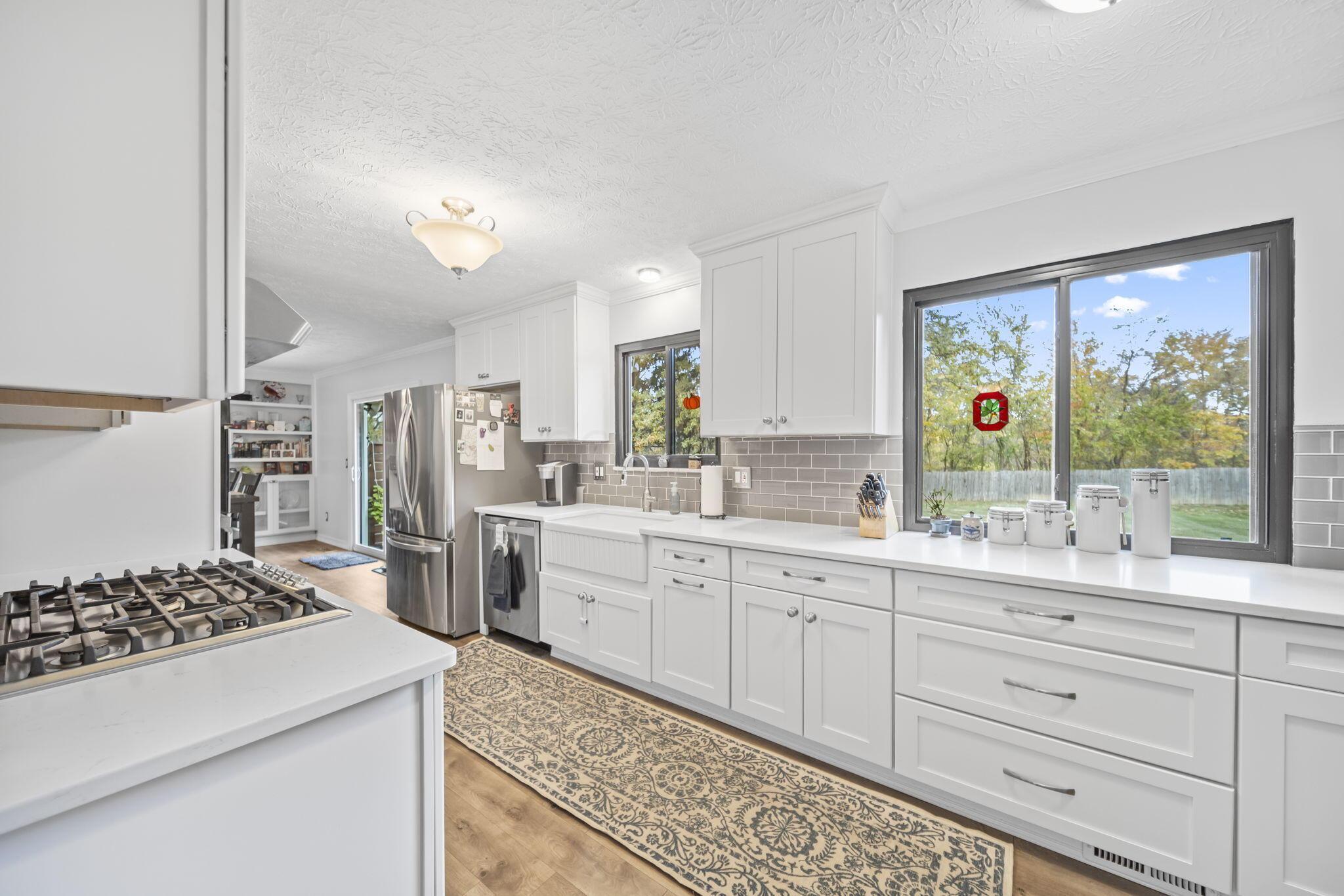 200 Greenbrier Road Property Photo 11