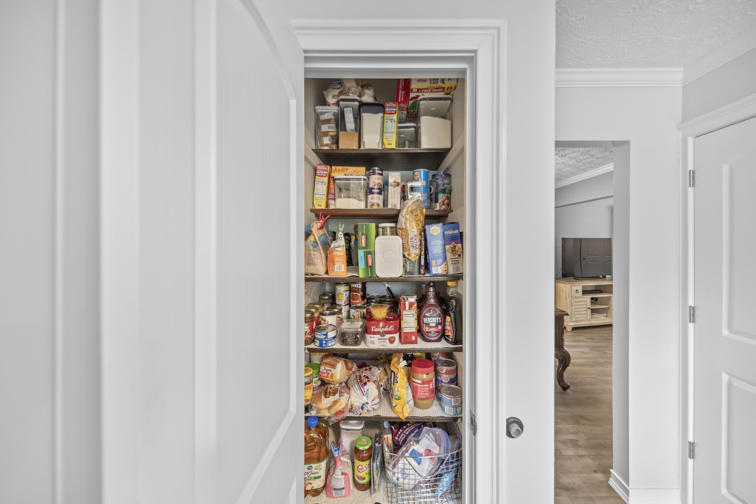 200 Greenbrier Road Property Photo 15