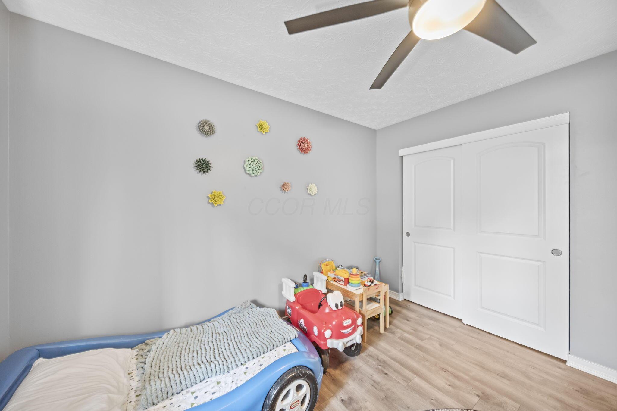 200 Greenbrier Road Property Photo 32