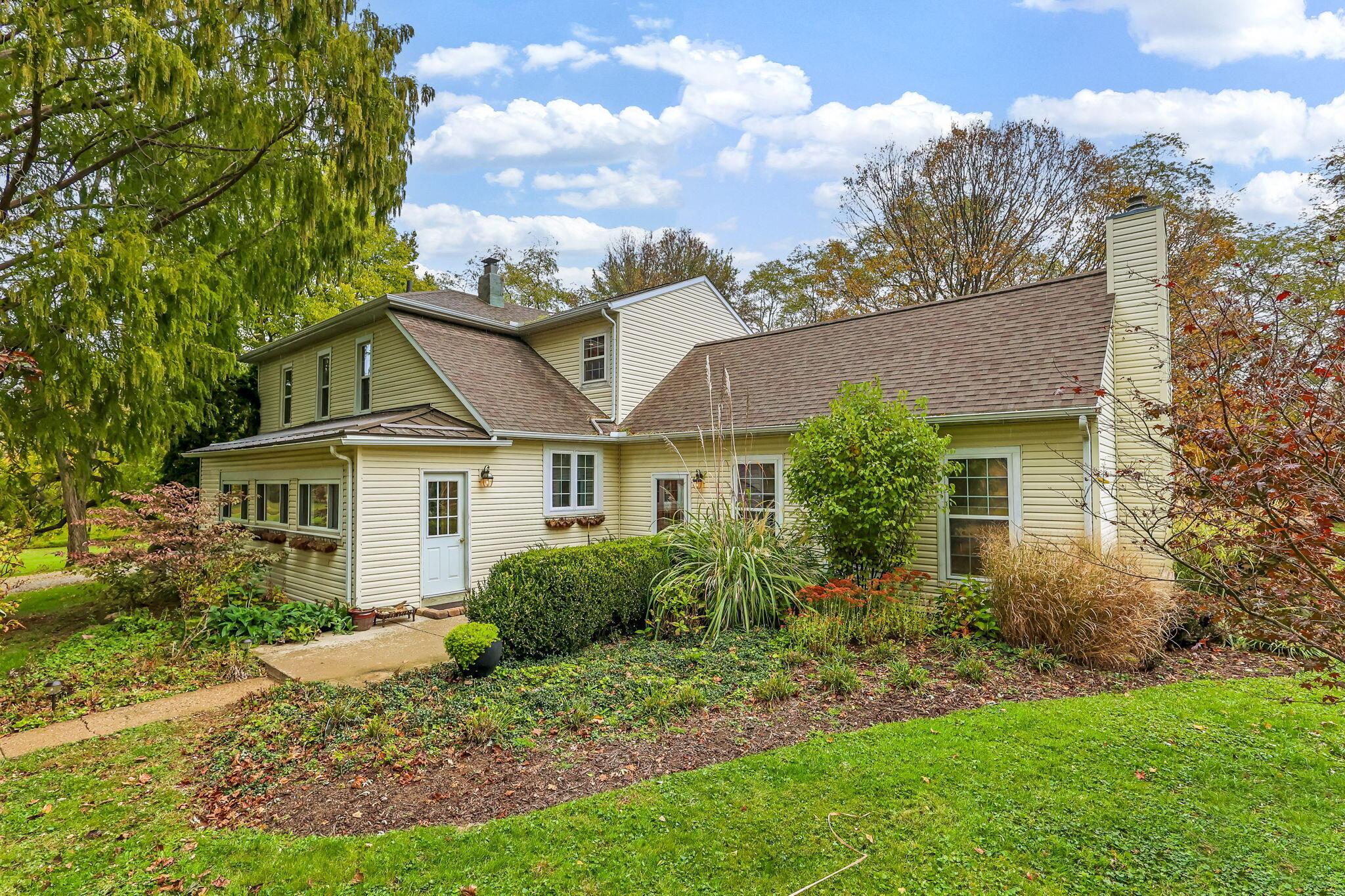 8056 Summit Road Sw Property Photo 1