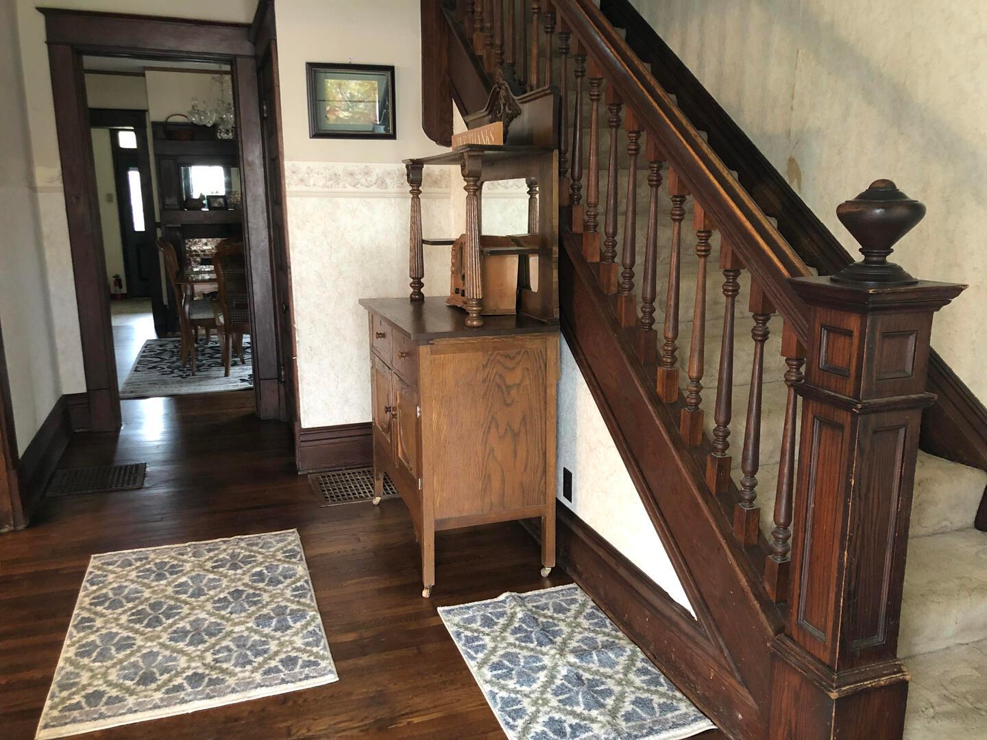 57 W Franklin Street Property Photo 1