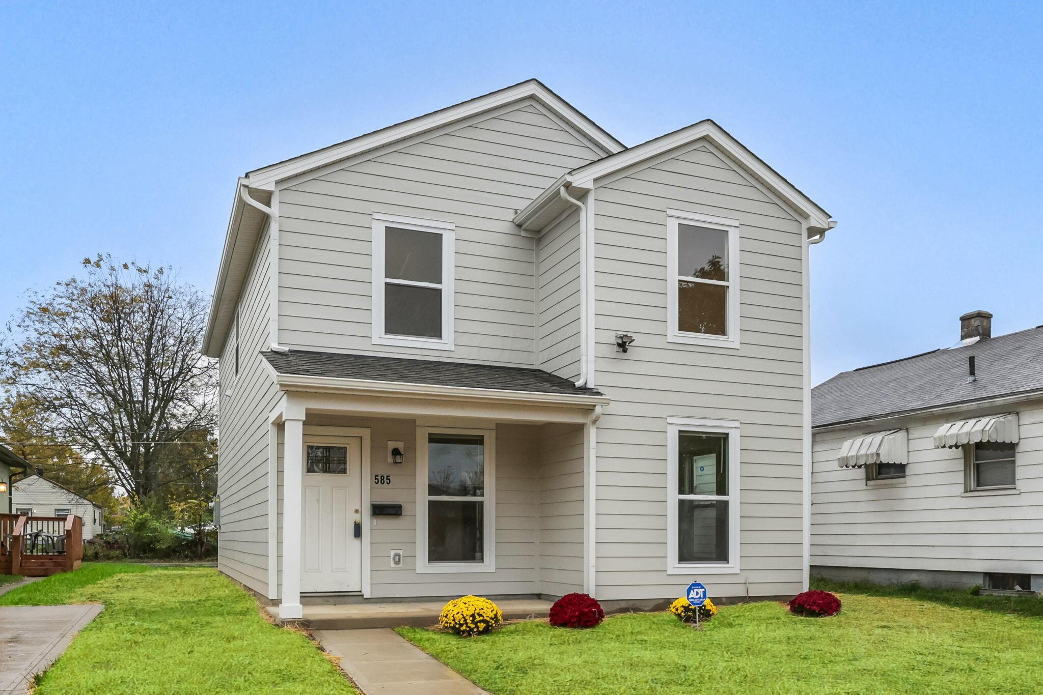 585 Athens Avenue Property Photo 1