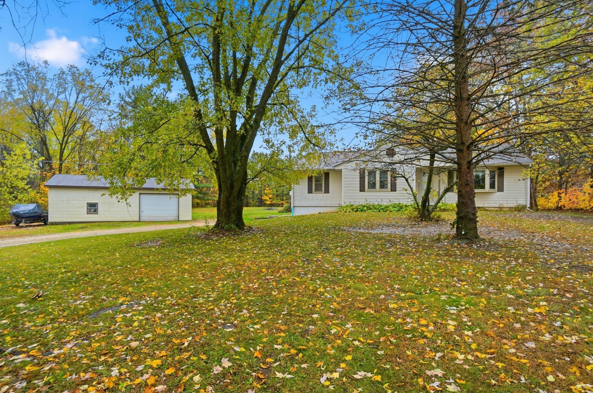 11472 Rosecrans Road Property Photo 1