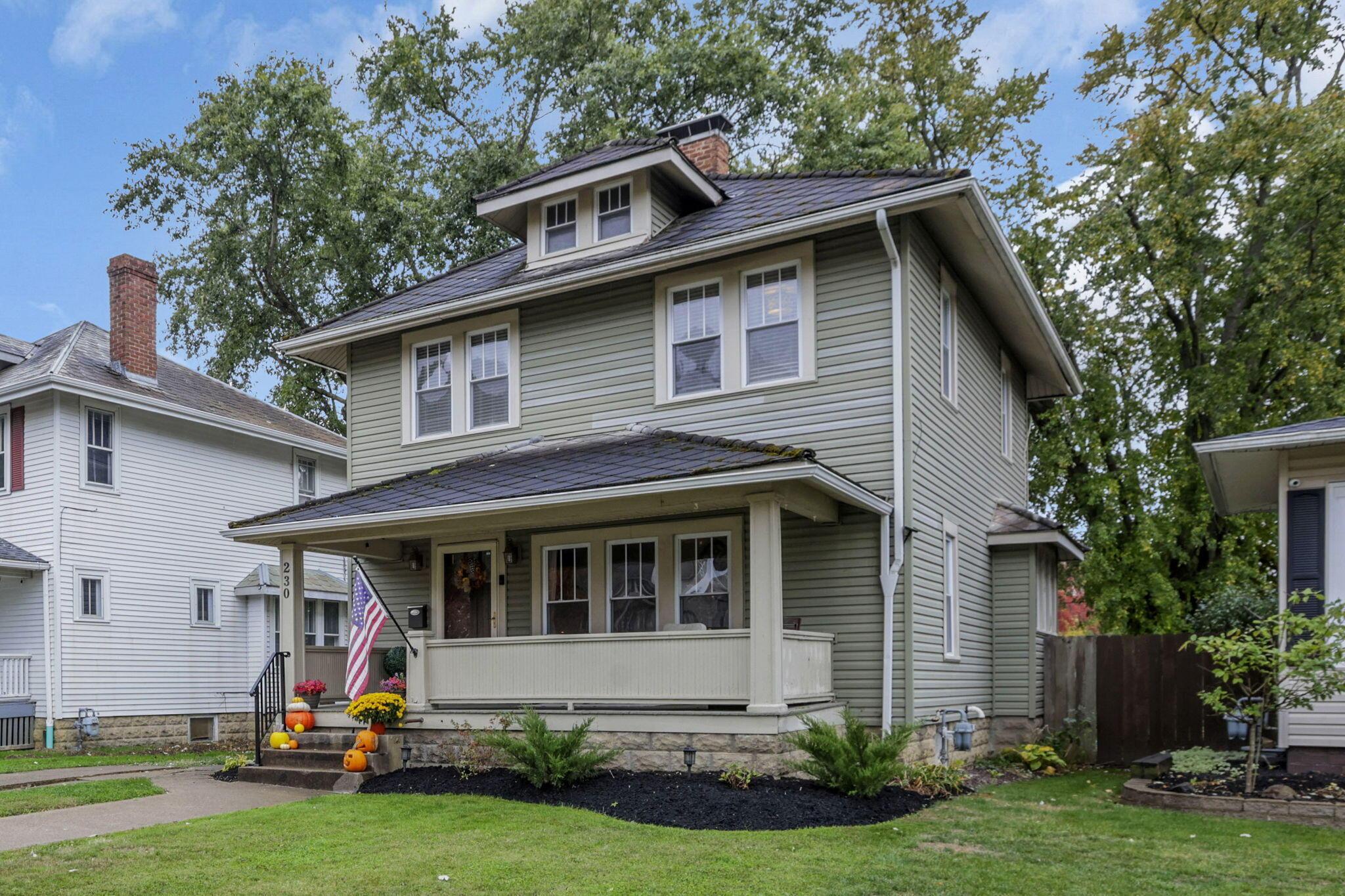 230 Lake Street Property Photo 4